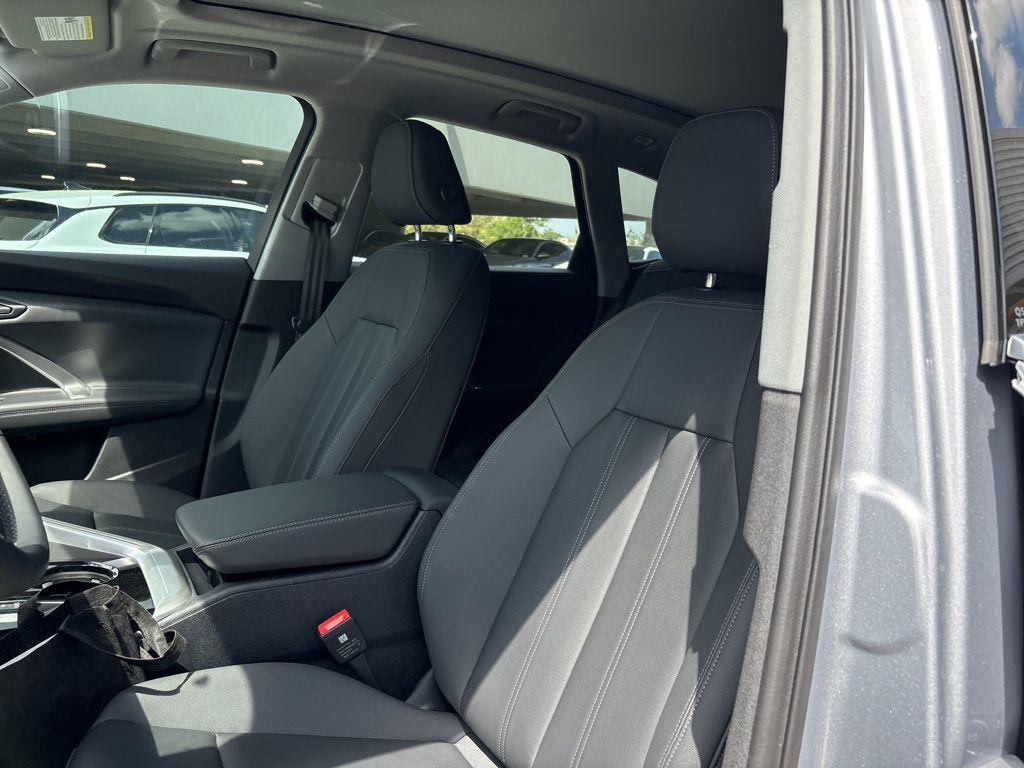 2025 Audi Q5 Premium Plus - Photo 13
