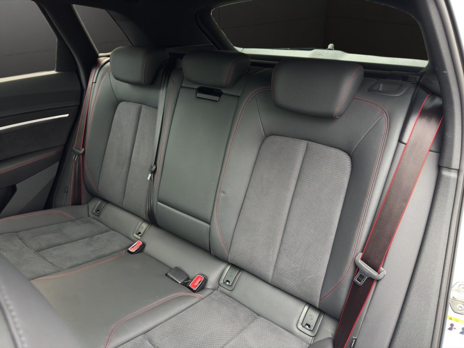 Audi Q8 e-tron S line