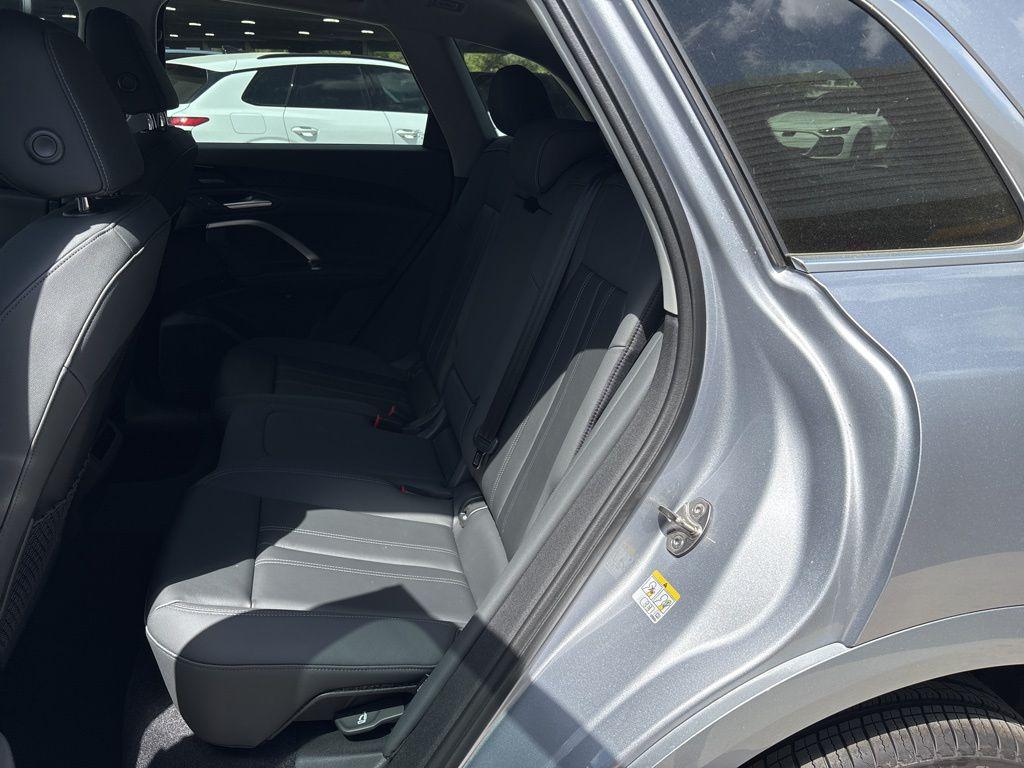 2025 Audi Q5 Premium Plus - Photo 14