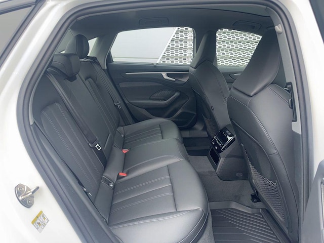 2026 Audi A6 Premium Plus - Photo 9