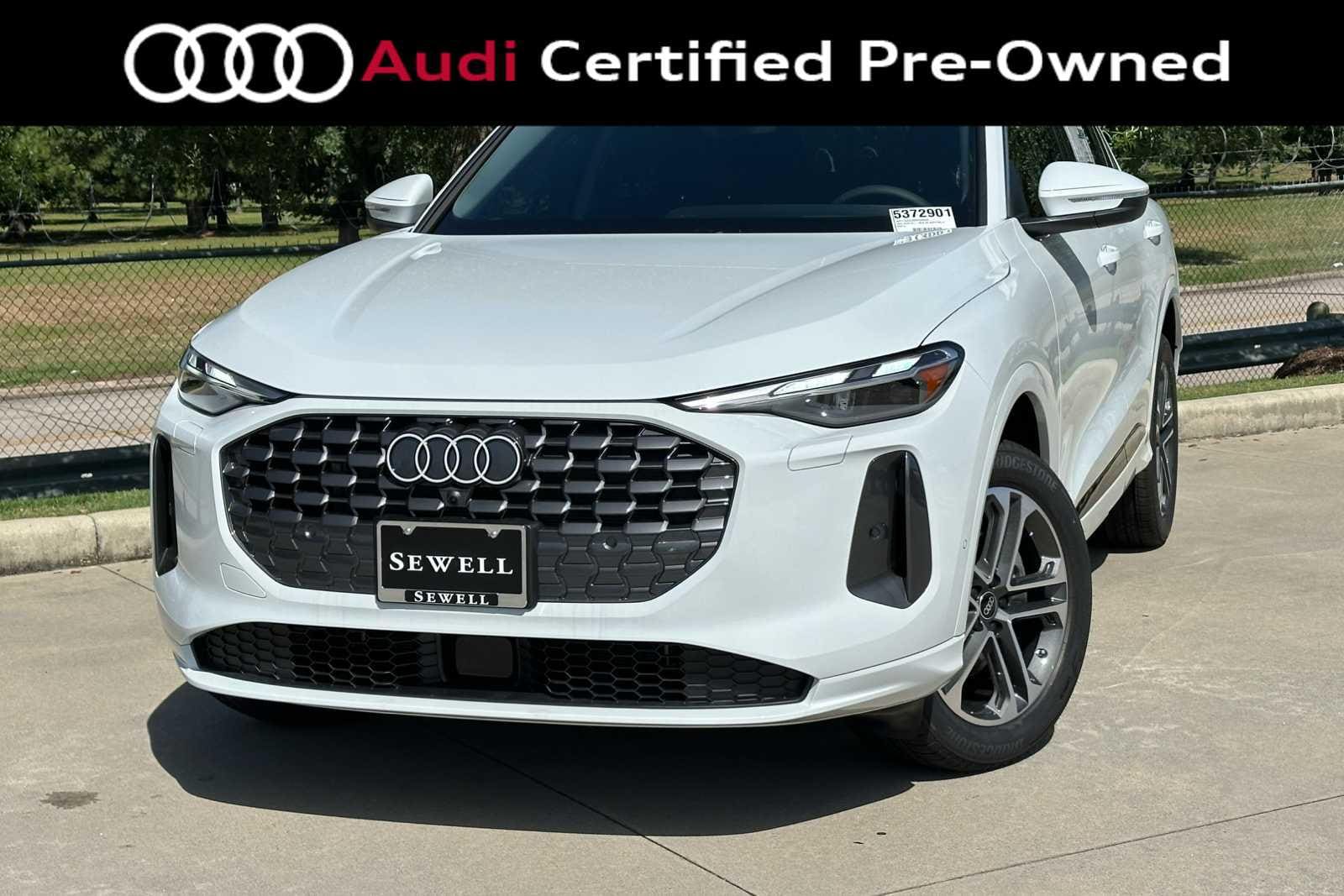 2025 Audi Q5 40 Premium's photo