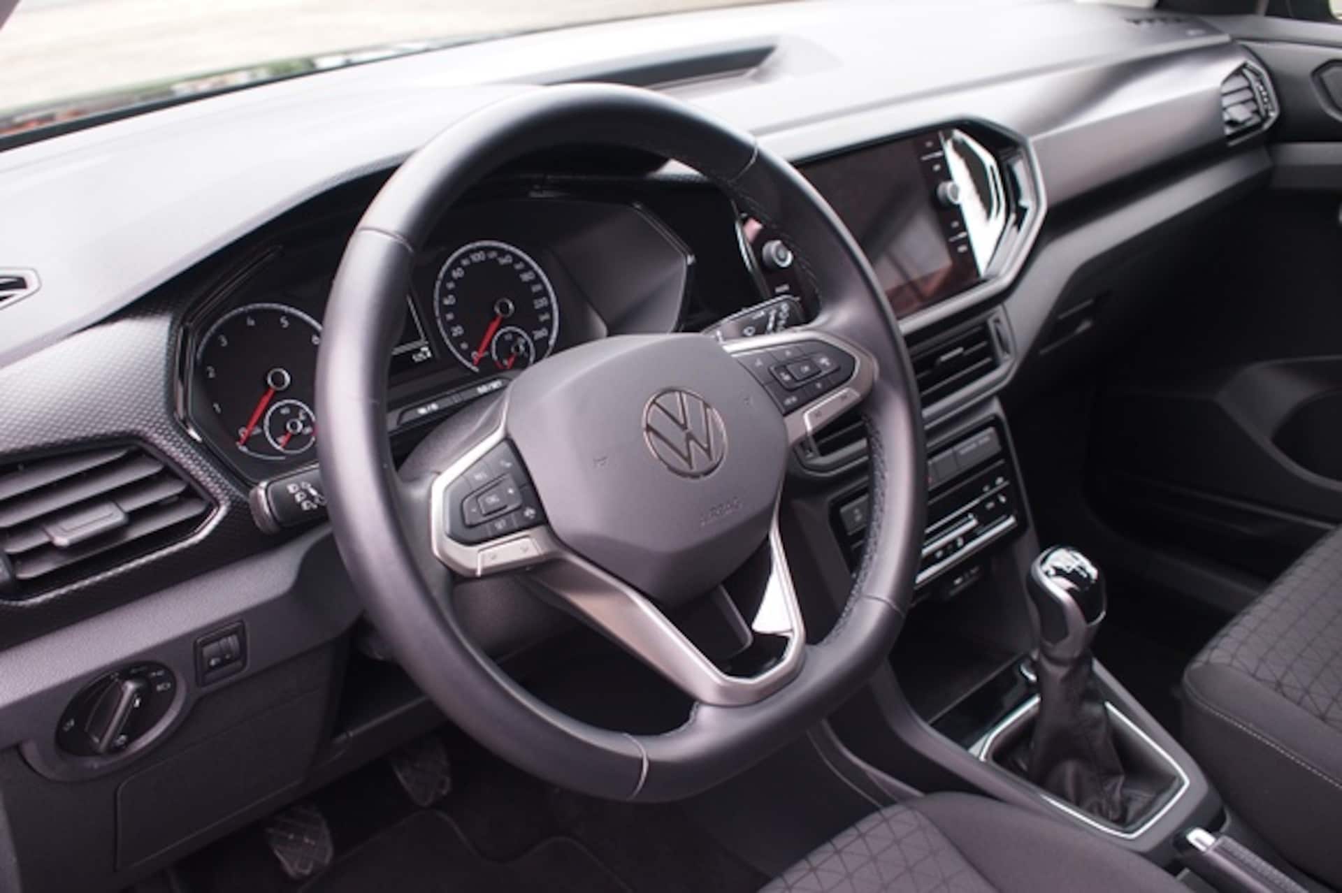Volkswagen T-Cross Life