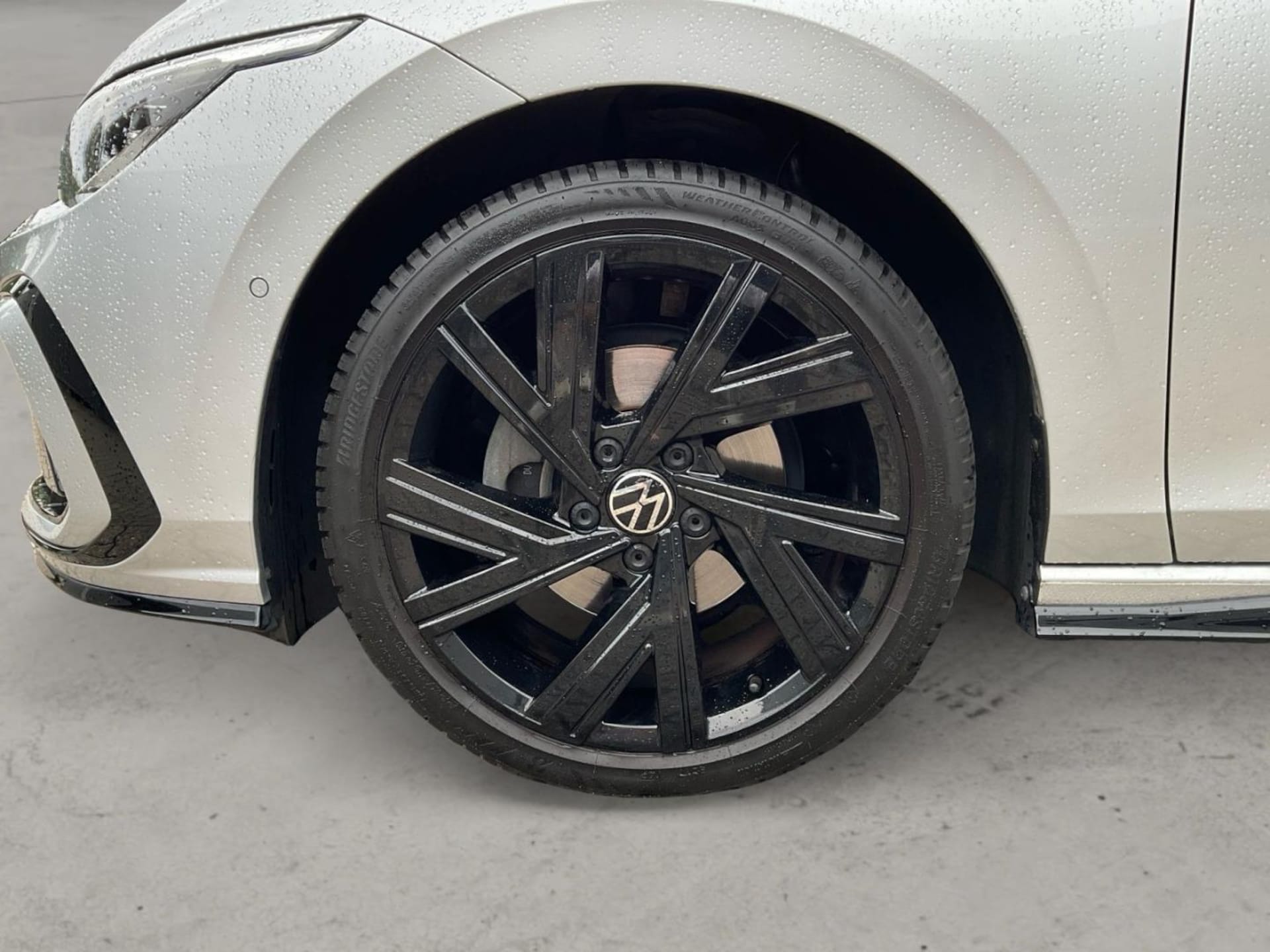 Volkswagen Golf R-Line