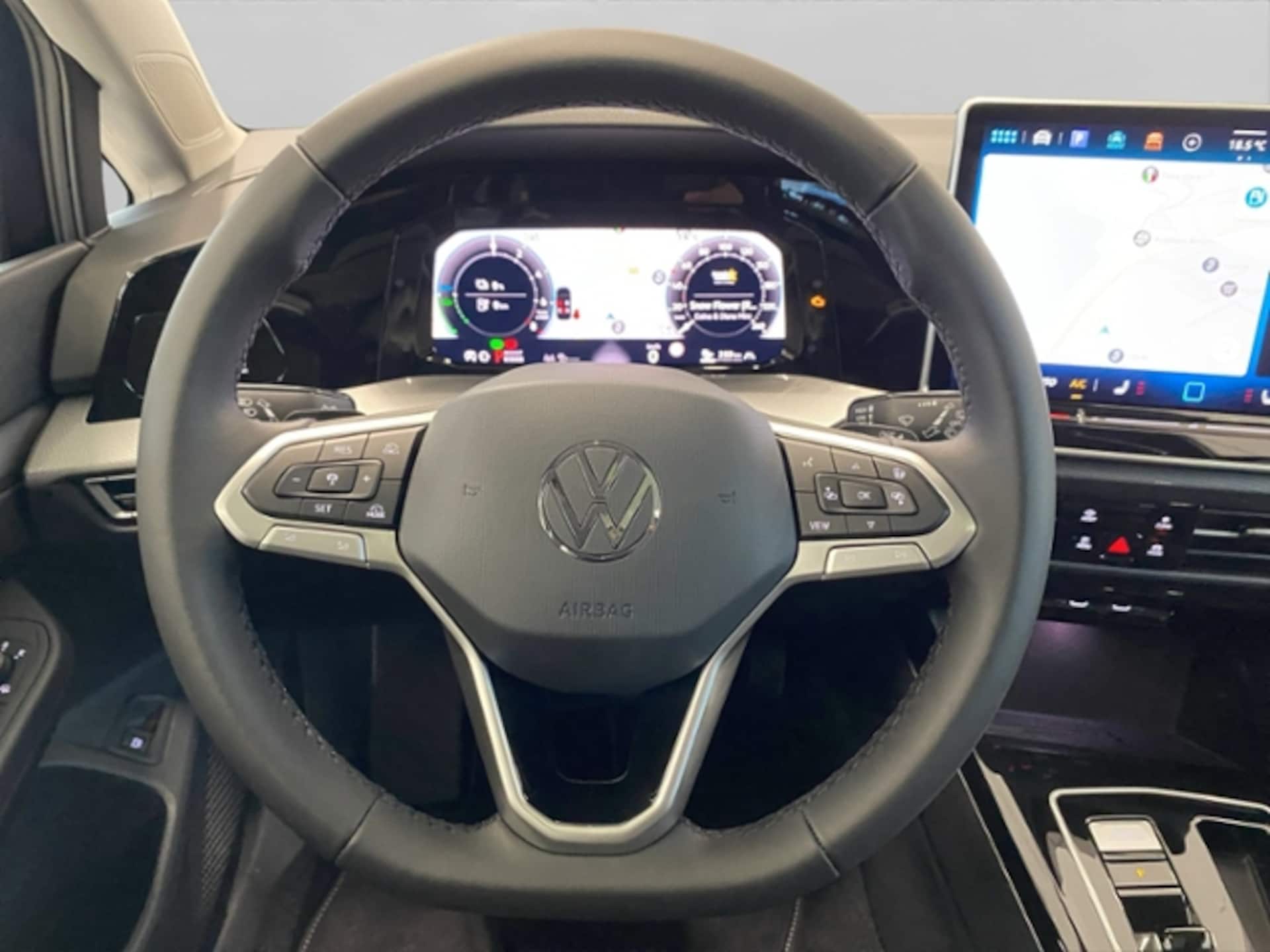 Volkswagen Golf Style