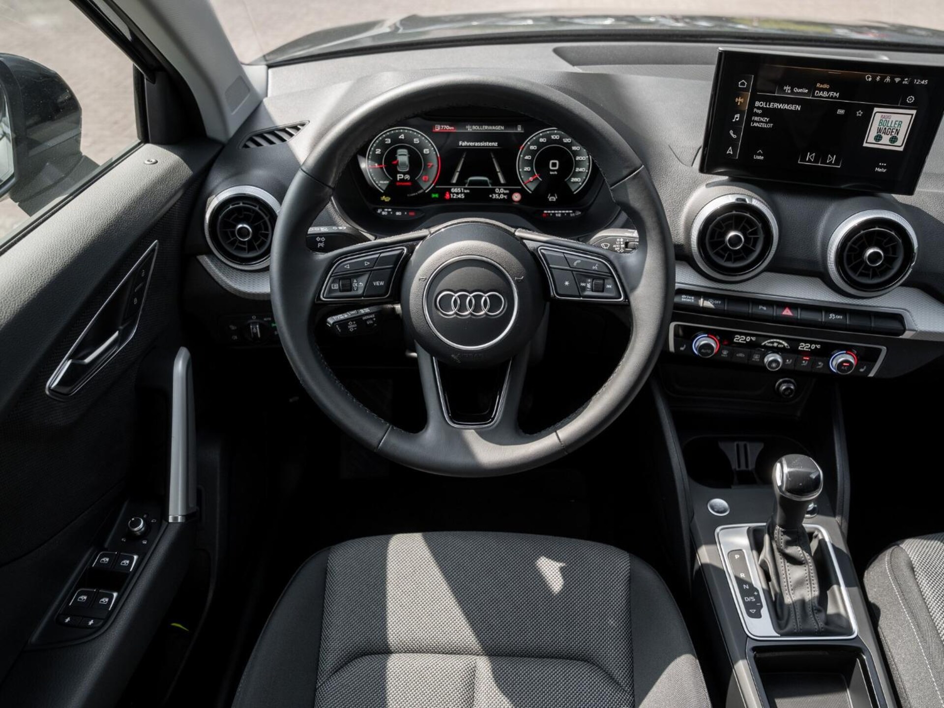 Audi Q2 S line