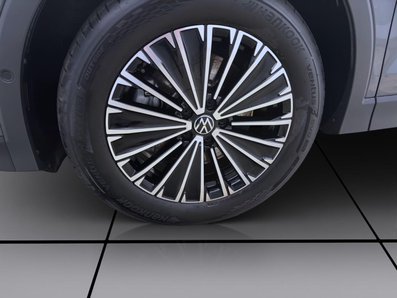 Volkswagen Tiguan – Bild 8
