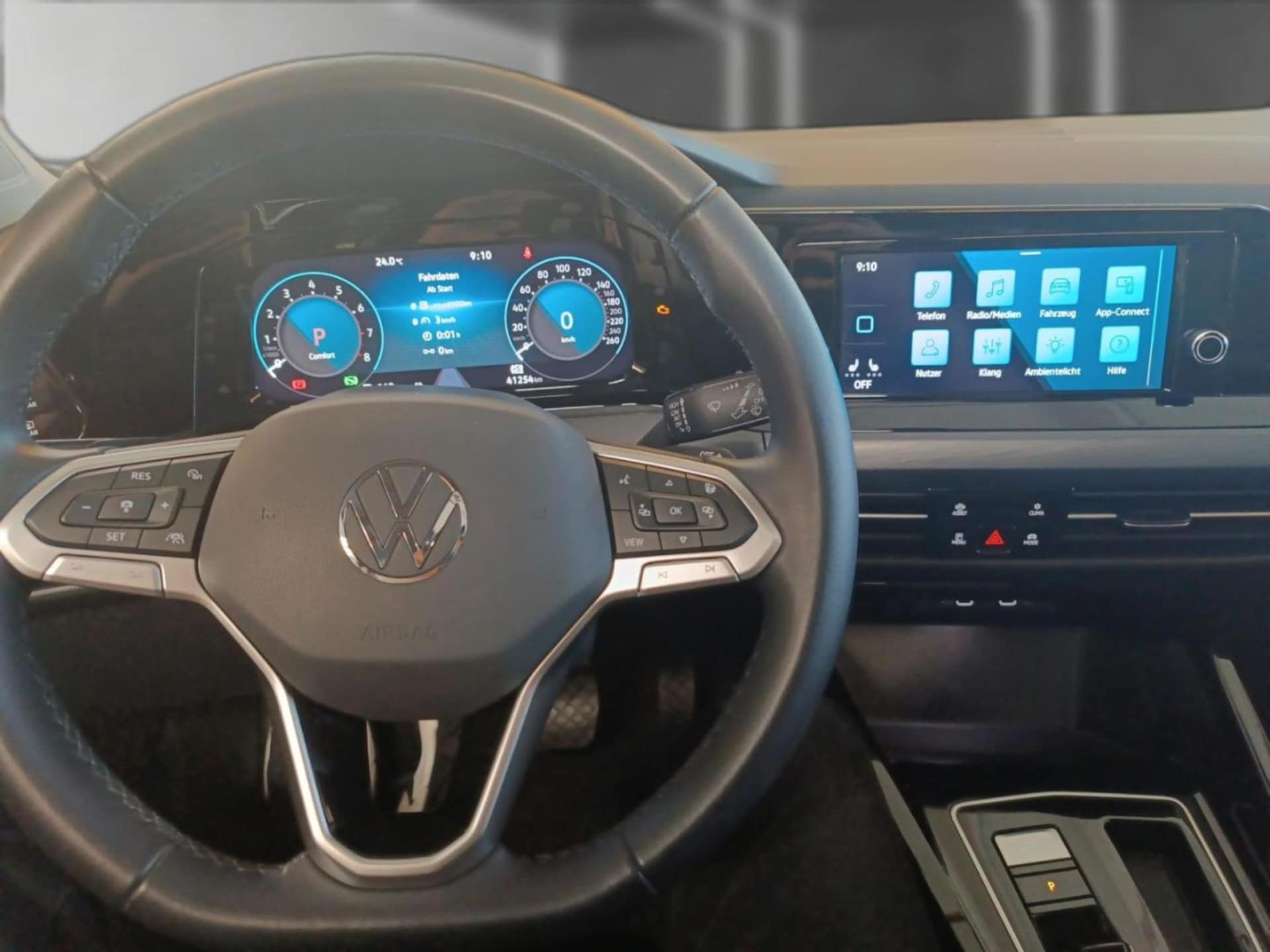 Volkswagen Golf Style