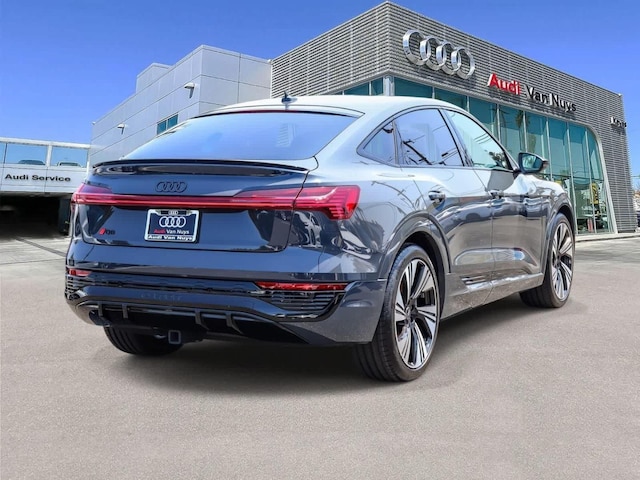 2024 Audi Q8 Sportback e-tron