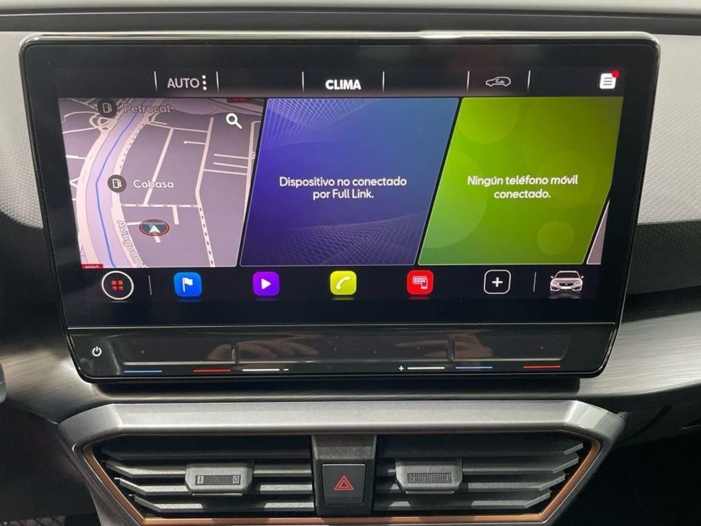 CUPRA Leon Sportstourer 1.5 eTSI DSG 110 kW (150 CV) — photo 19