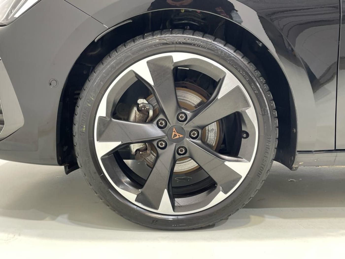 CUPRA Leon León 1.5 eTSI DSG 110 kW (150 CV) — photo 9