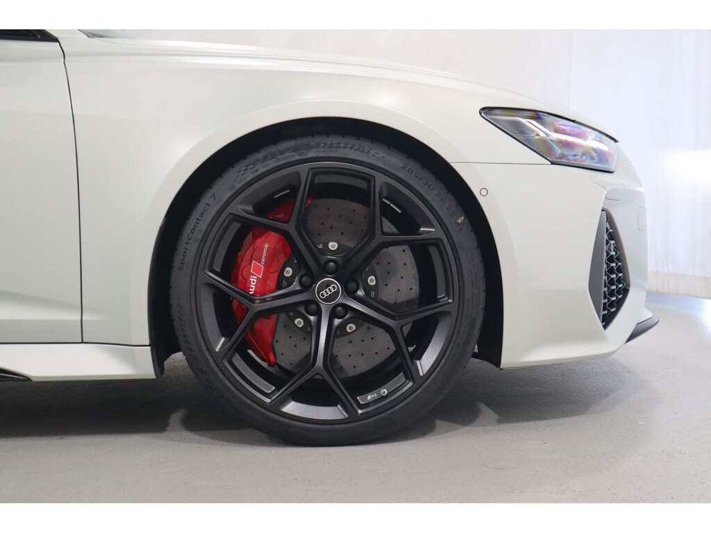 Image about Audi RS 6 Avant performance performance quattro tiptronic
