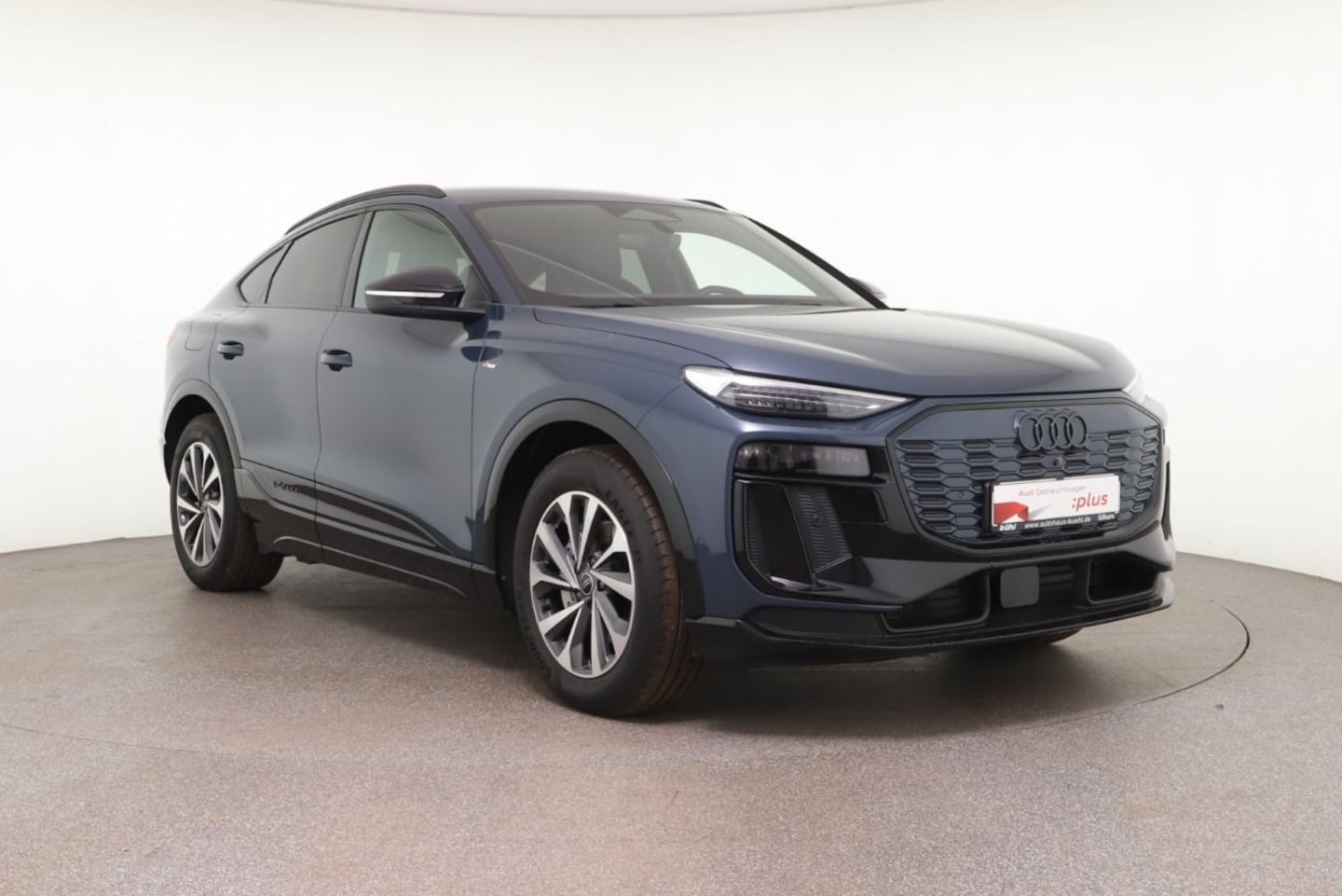 Bild über Audi Q6 Sportback e-tron e-tron quattro - für weitere Informationen kontaktieren Sie den Audi Partner