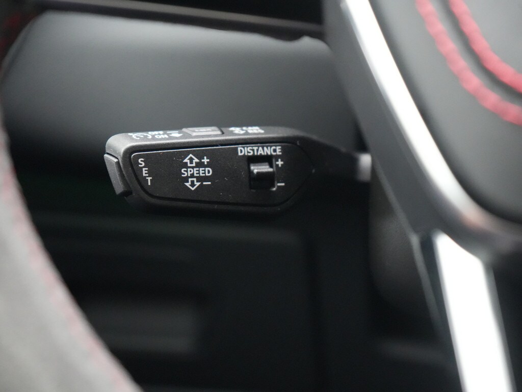 Image about Audi RS 6 Avant performance quattro tiptronic