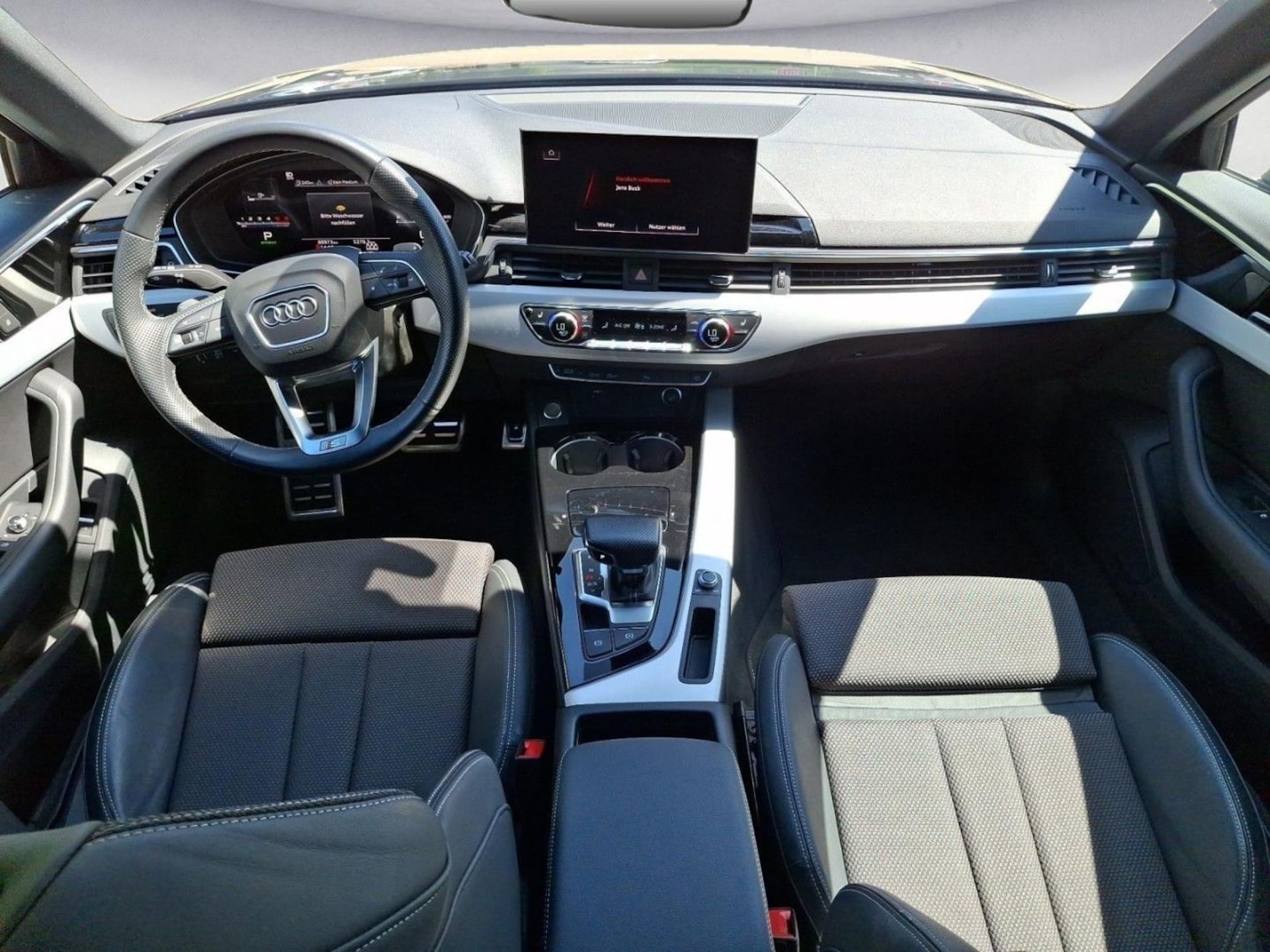 Audi A4 Avant S line