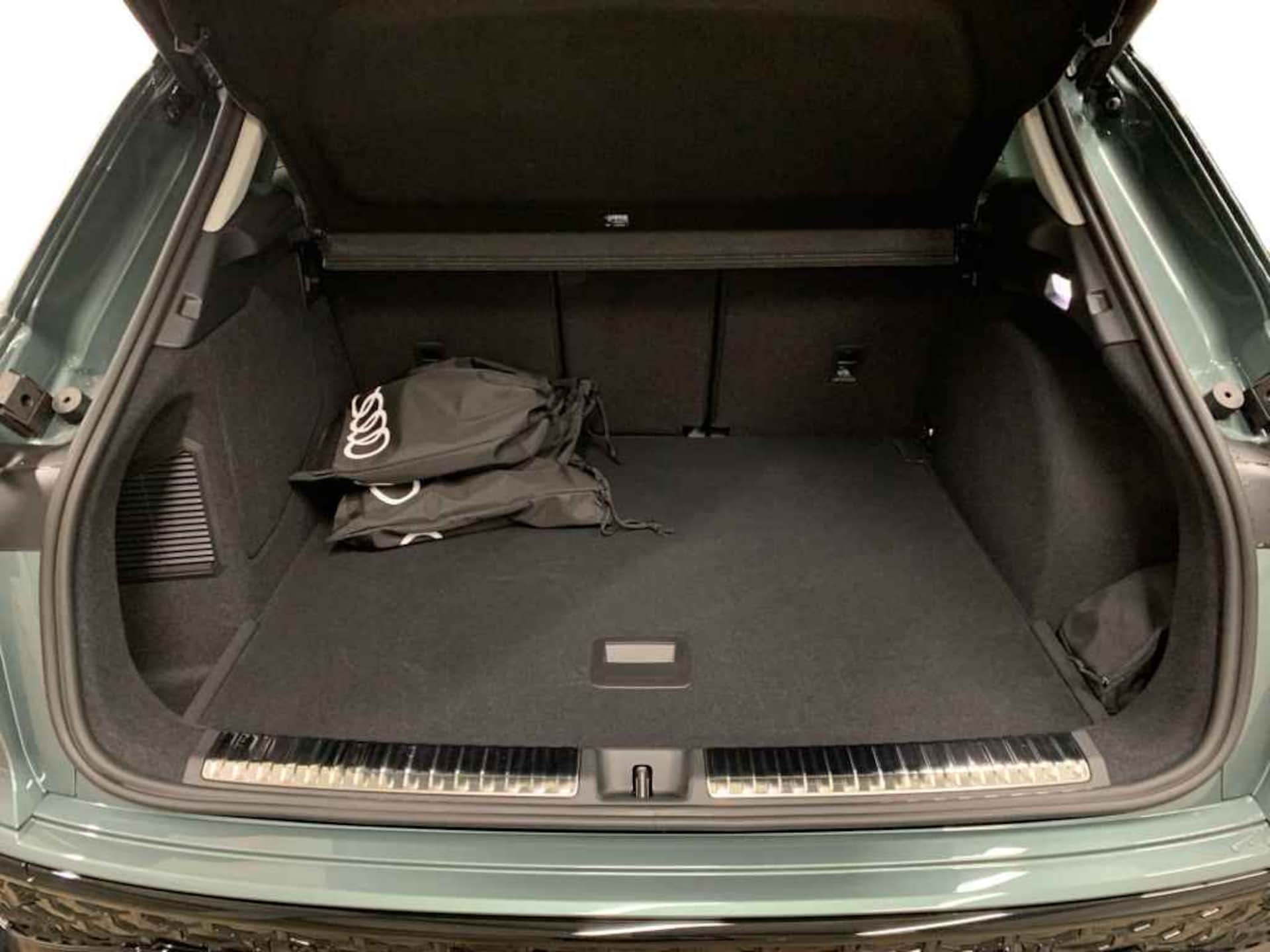 Audi Q3 SUV e-hybrid