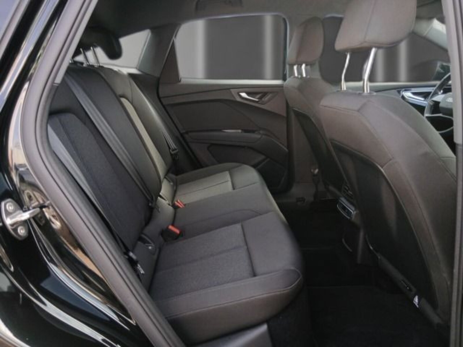 Audi Q4 Sportback e-tron – Bild 13