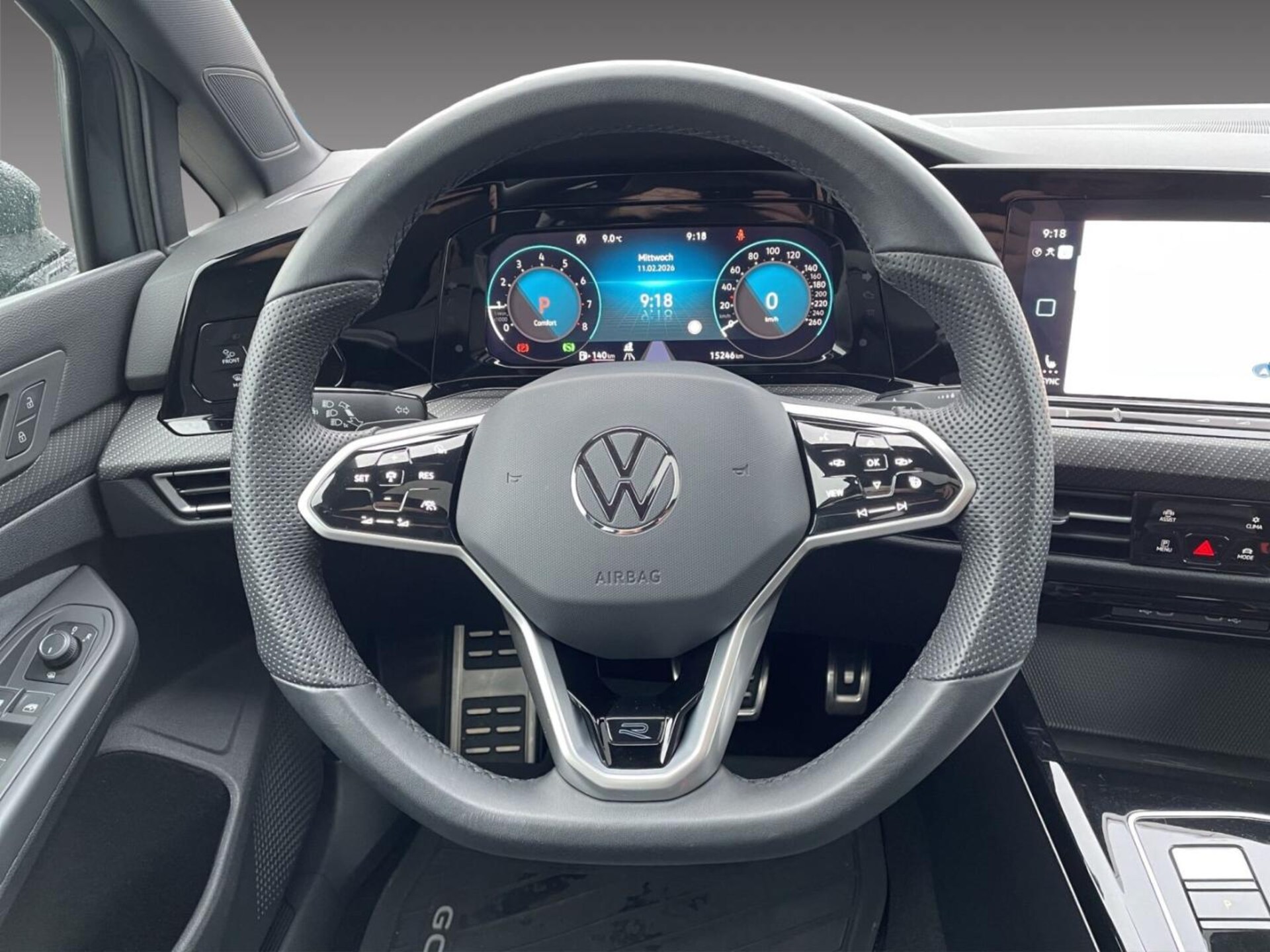 Volkswagen Golf R-Line
