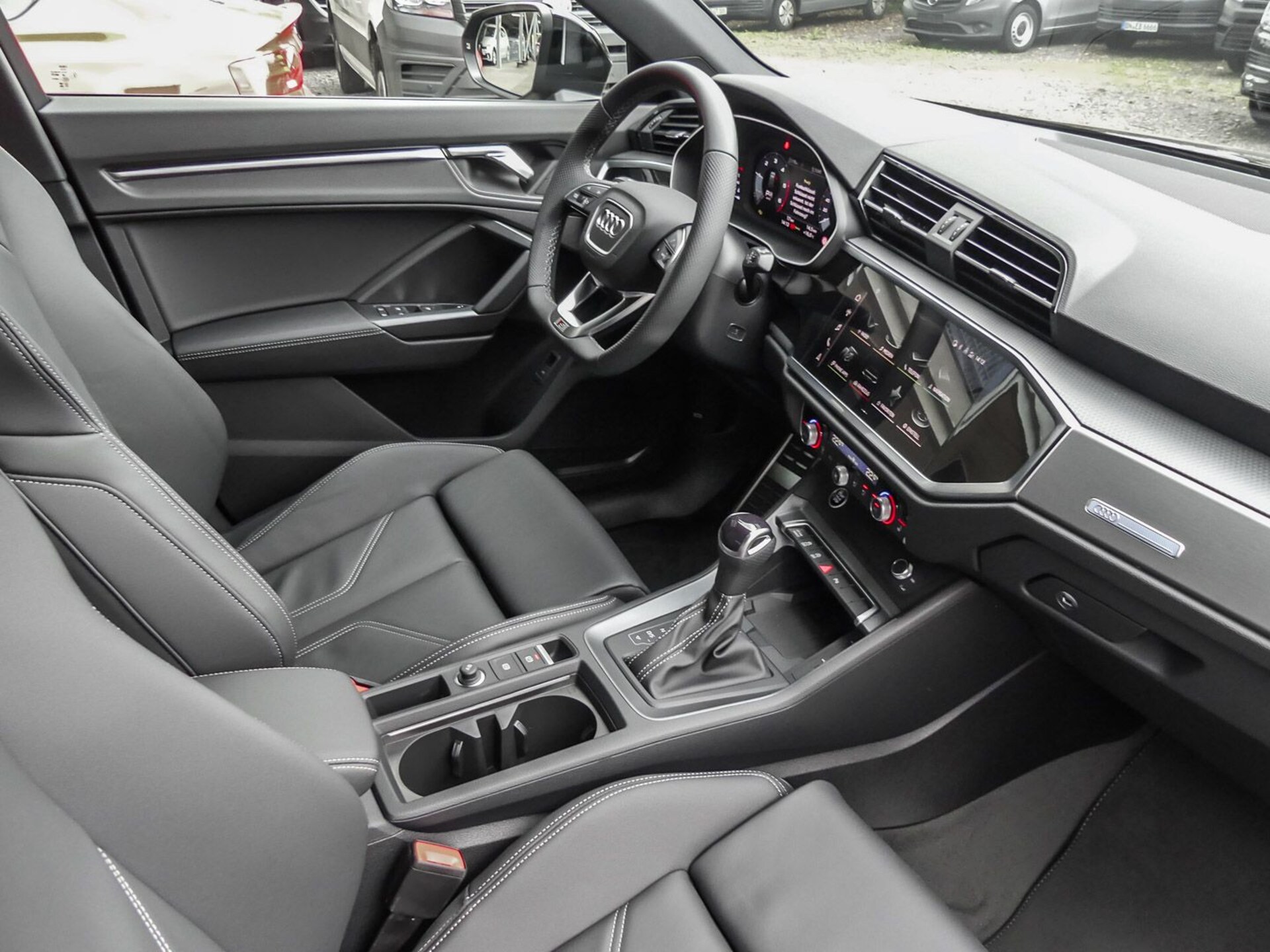 Audi Q3 SUV S line