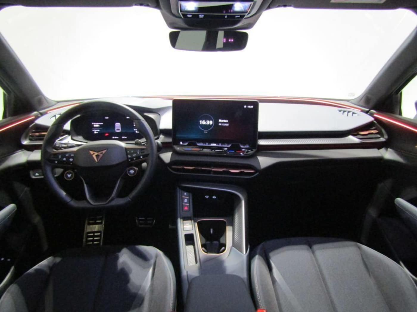 CUPRA Terramar 1.5 TSI e-Hybrid DSG 150 kW (204 CV) — photo 5