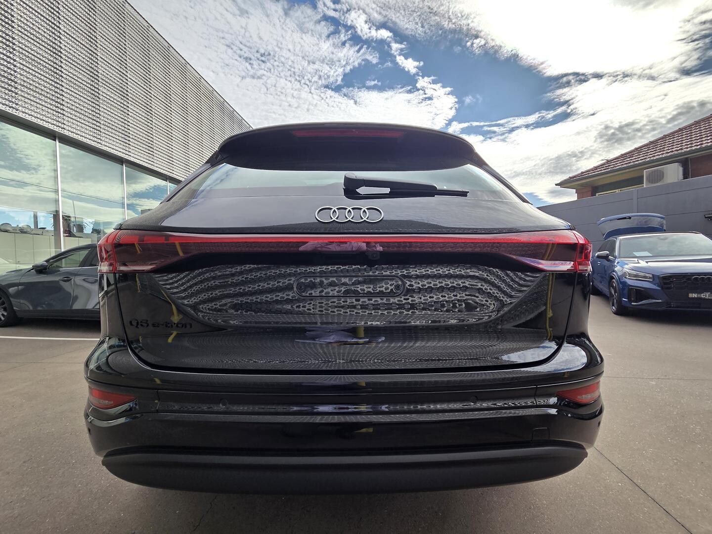 Image about Audi Q6 SUV e-tron e-tron