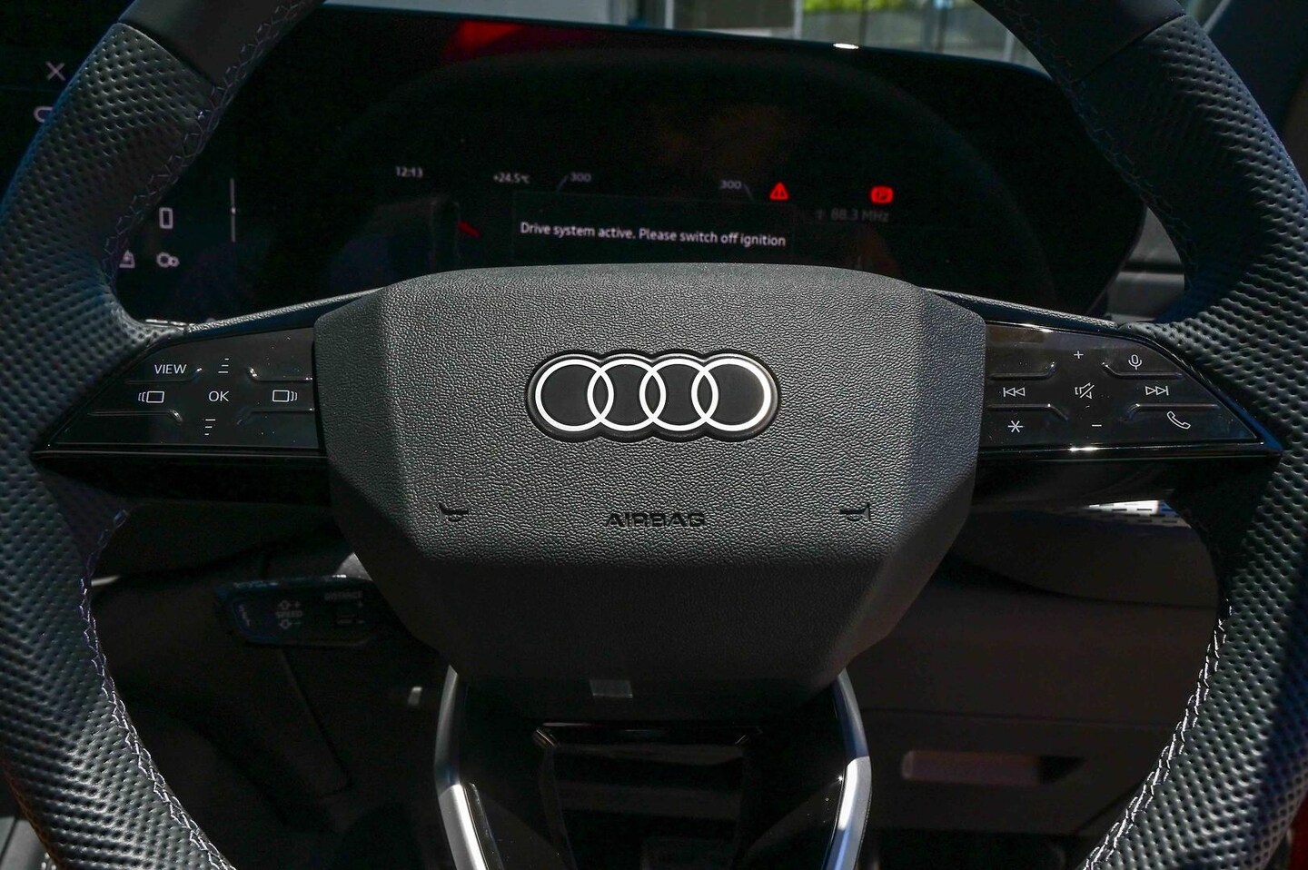Image about Audi Q5 SUV TDI quattro 150 kW sport