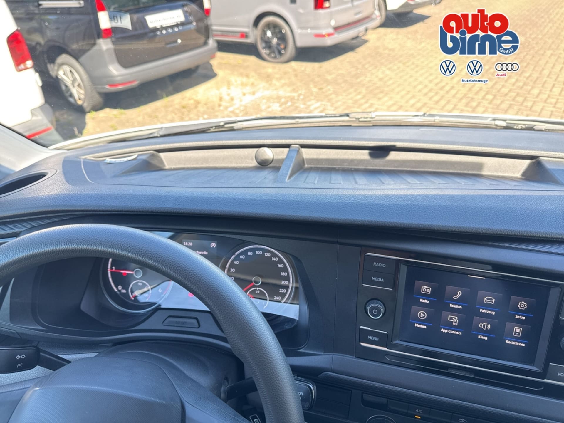 Volkswagen T6.1 Transporter Kasten langer Radstand