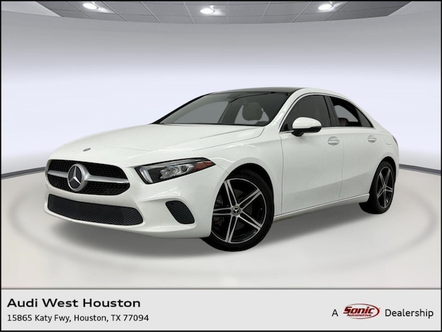 2022 Mercedes-Benz A 220