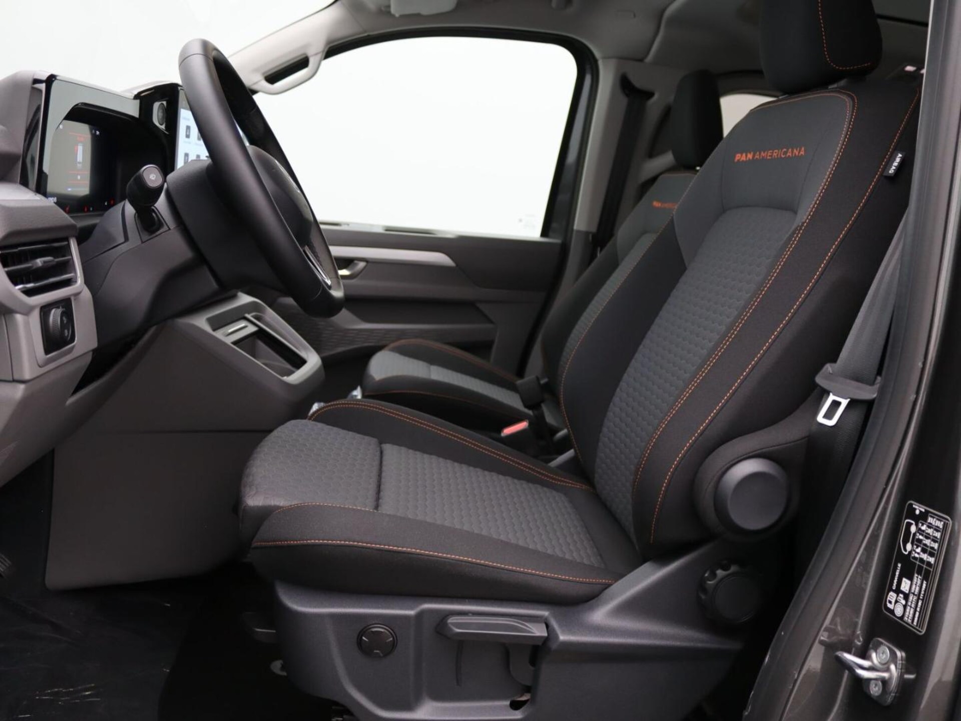 Volkswagen e-Caravelle Life