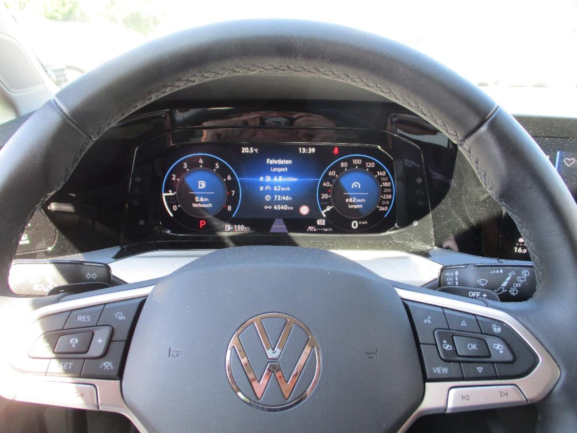 Volkswagen Golf Life