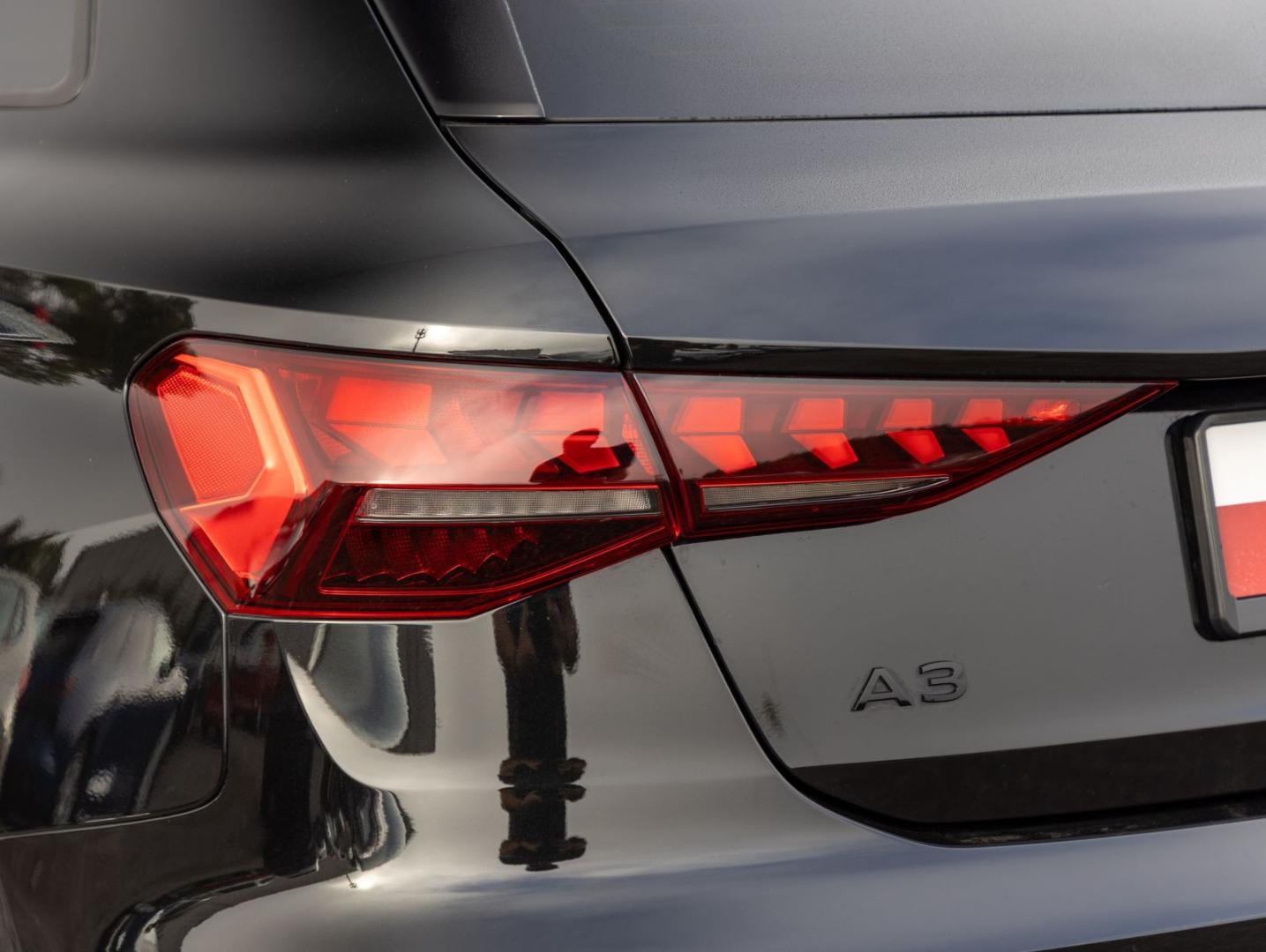 Bild über Audi A3 Sportback TFSI 110 kW S tronic - für weitere Informationen kontaktieren Sie den Audi Partner