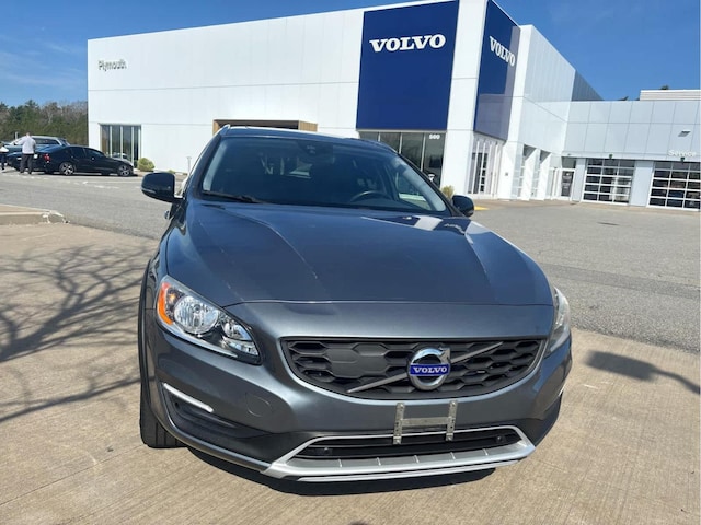 2018 Volvo V60 Cross Country