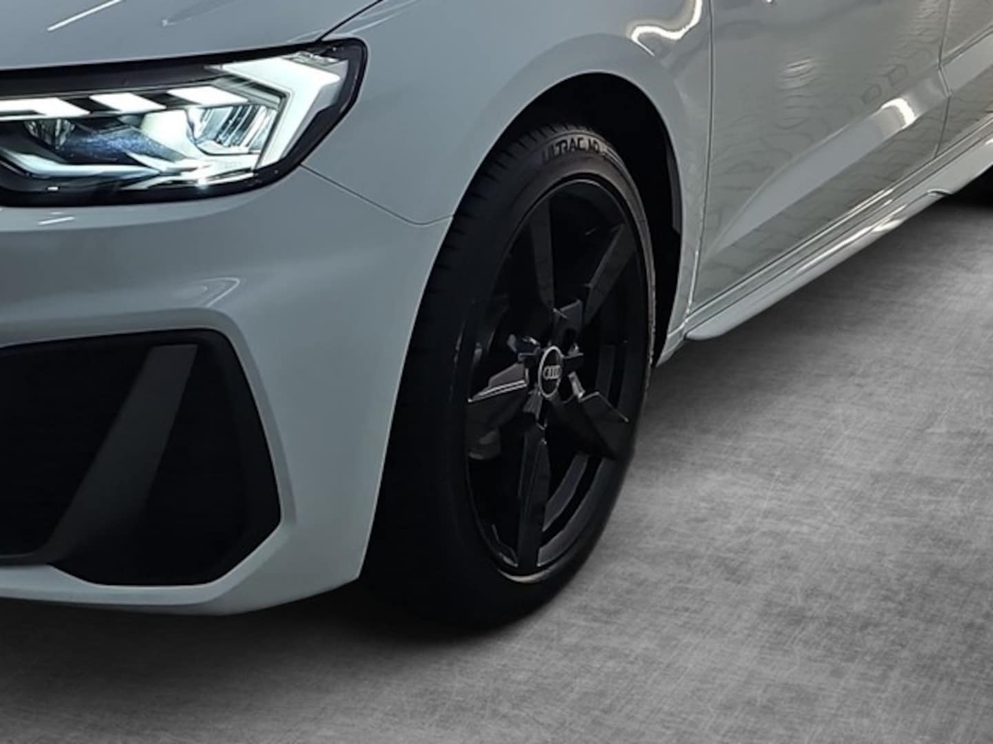 Bild über Audi A1 Sportback S line 25 TFSI S tronic - für weitere Informationen kontaktieren Sie den Audi Partner