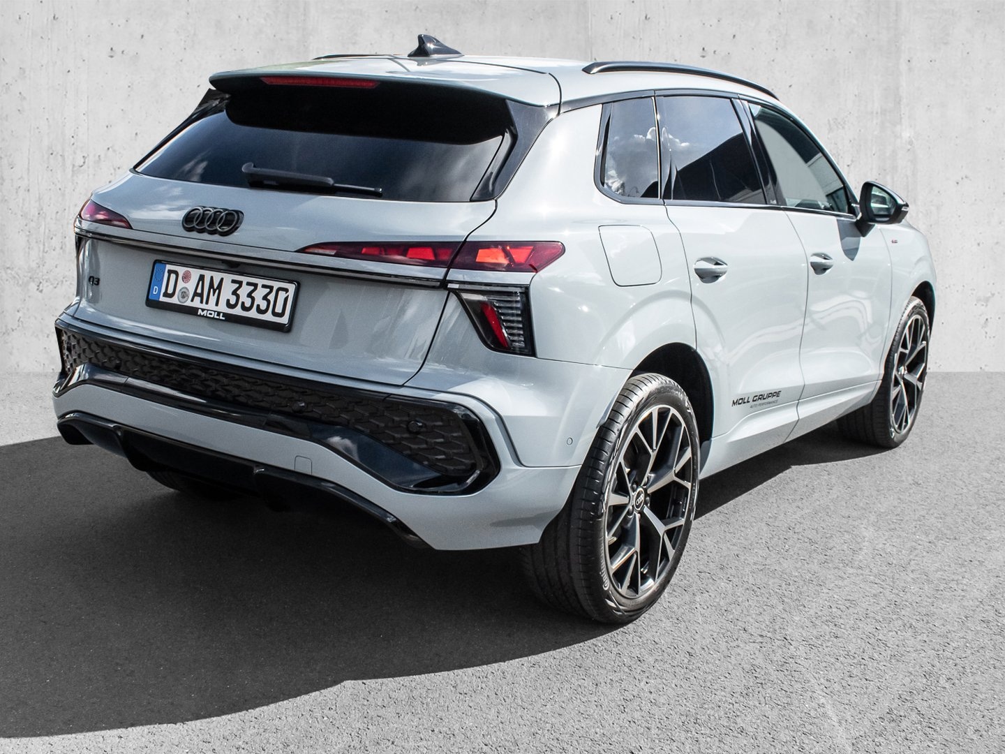 Bild über Audi Q3 SUV TFSI 110 kW S tronic - für weitere Informationen kontaktieren Sie den Audi Partner