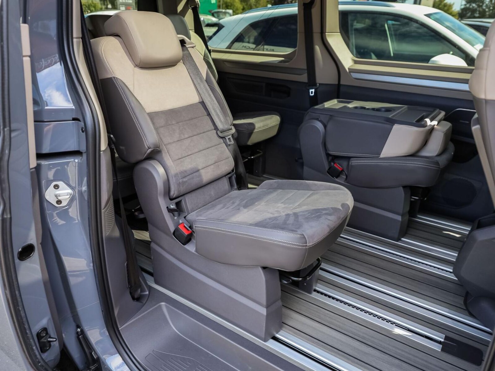 Volkswagen Multivan Langversion – Bild 25