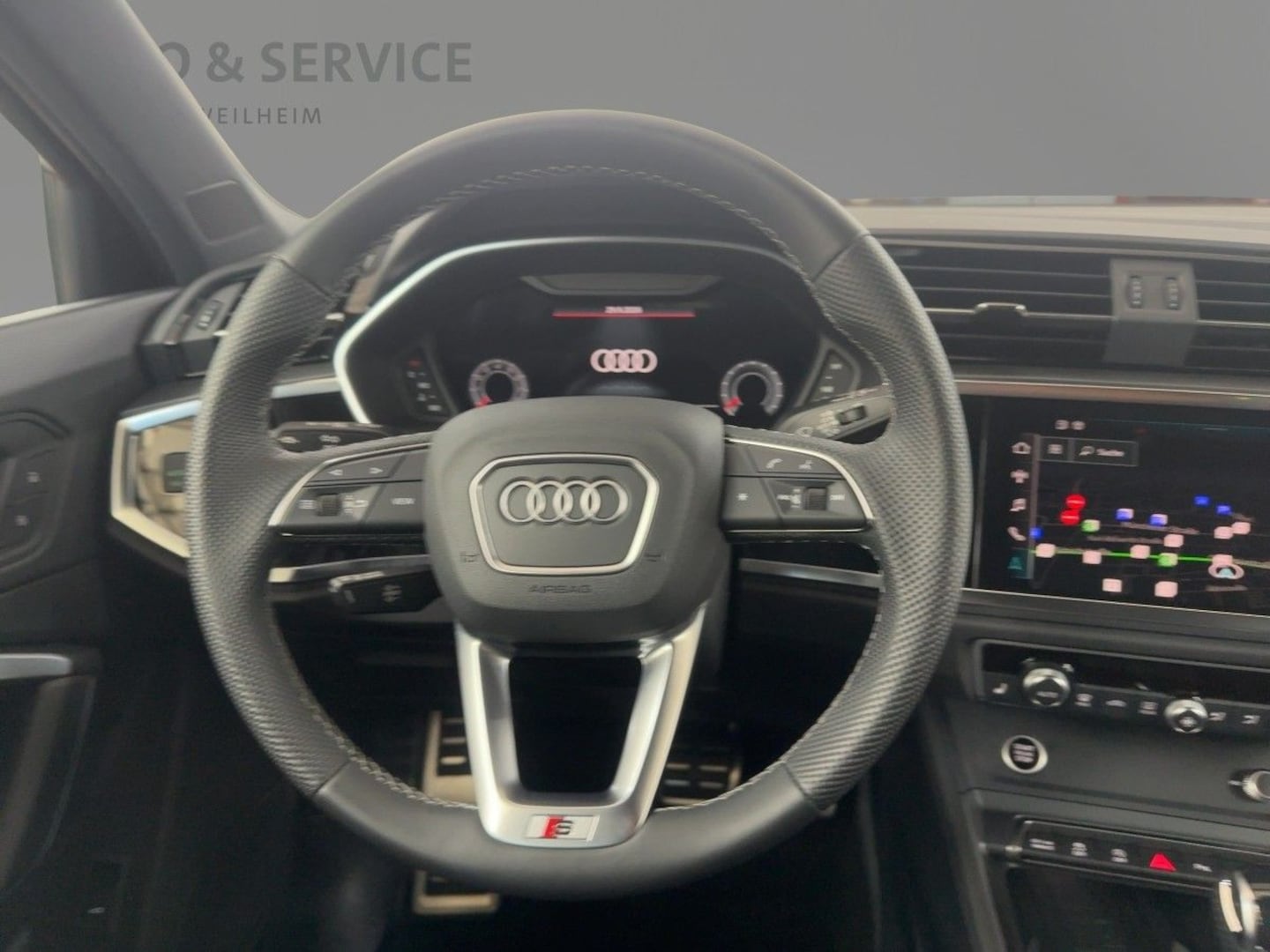 Bild über Audi Q3 Sportback TFSI quattro 140 kW S tronic - für weitere Informationen kontaktieren Sie den Audi Partner