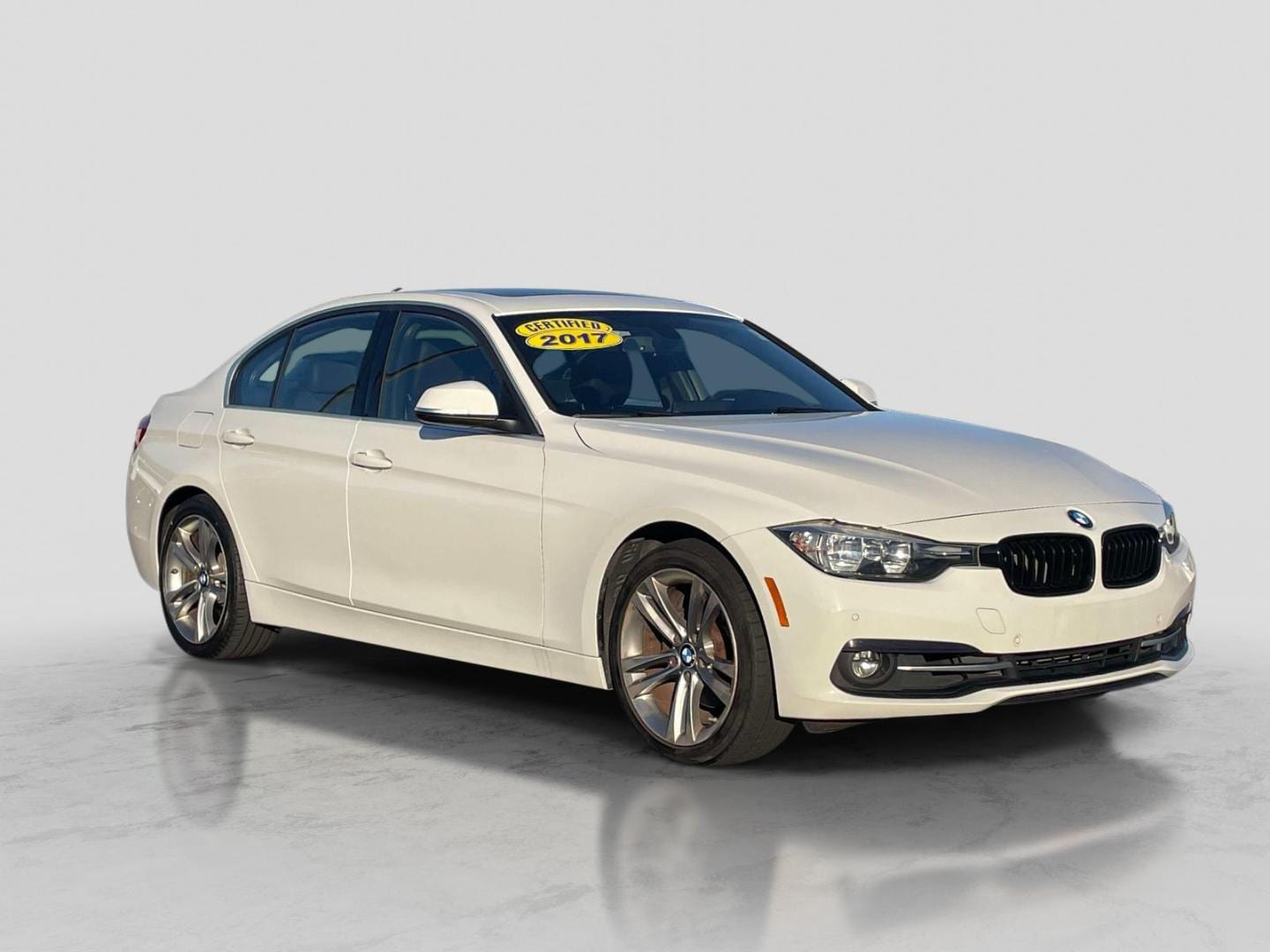 2017 BMW 3 Series 330i Sedan's photo