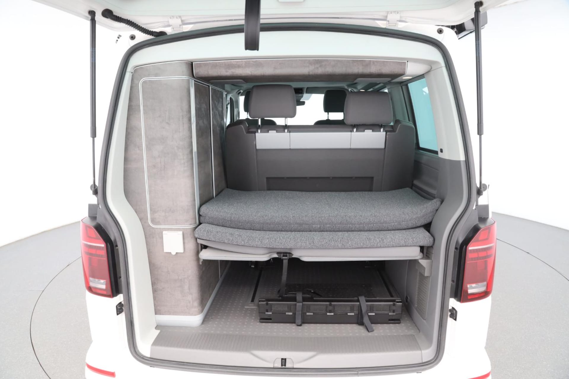 Volkswagen T6.1 California Ocean