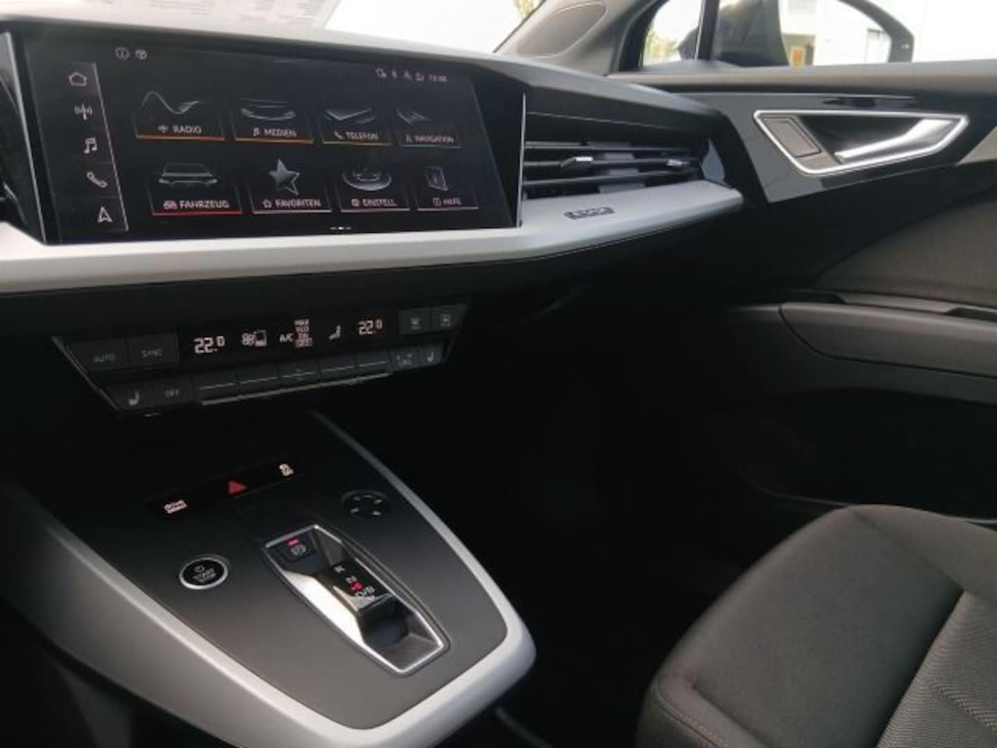 Bild über Audi Q4 Sportback e-tron 35 e-tron - für weitere Informationen kontaktieren Sie den Audi Partner