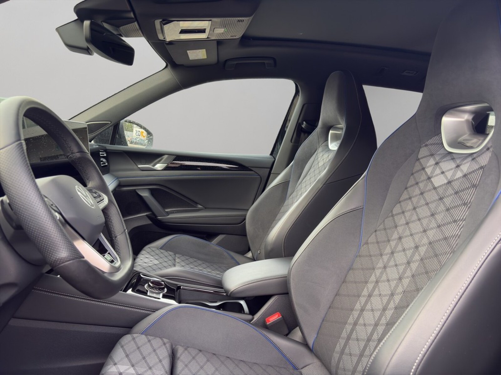 Volkswagen Tiguan – Bild 11