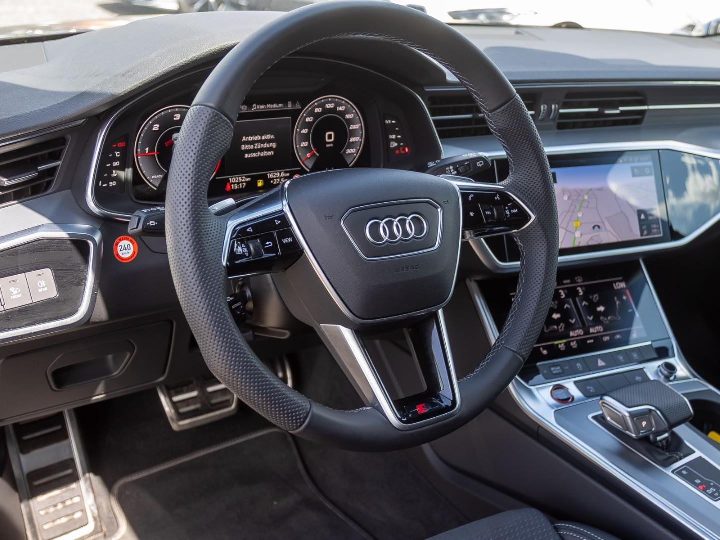 Bild über Audi S6 Avant TDI quattro tiptronic - für weitere Informationen kontaktieren Sie den Audi Partner