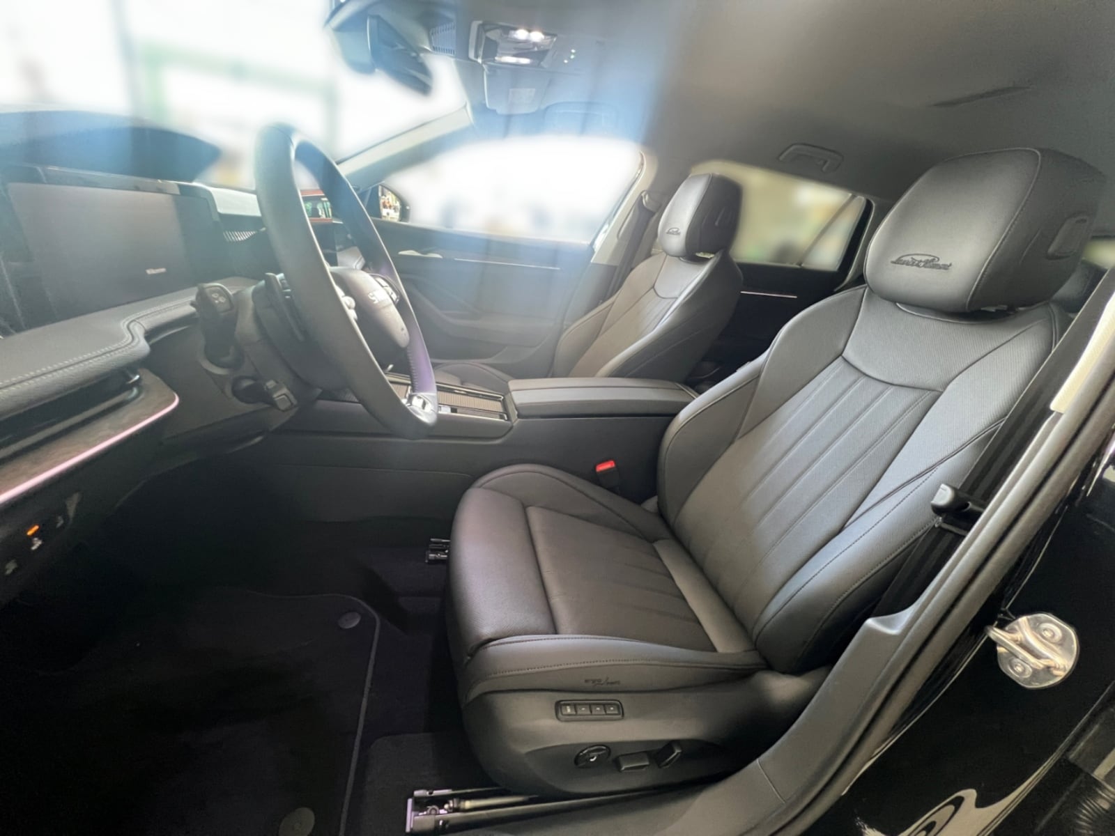 Škoda Superb Combi – Bild 6