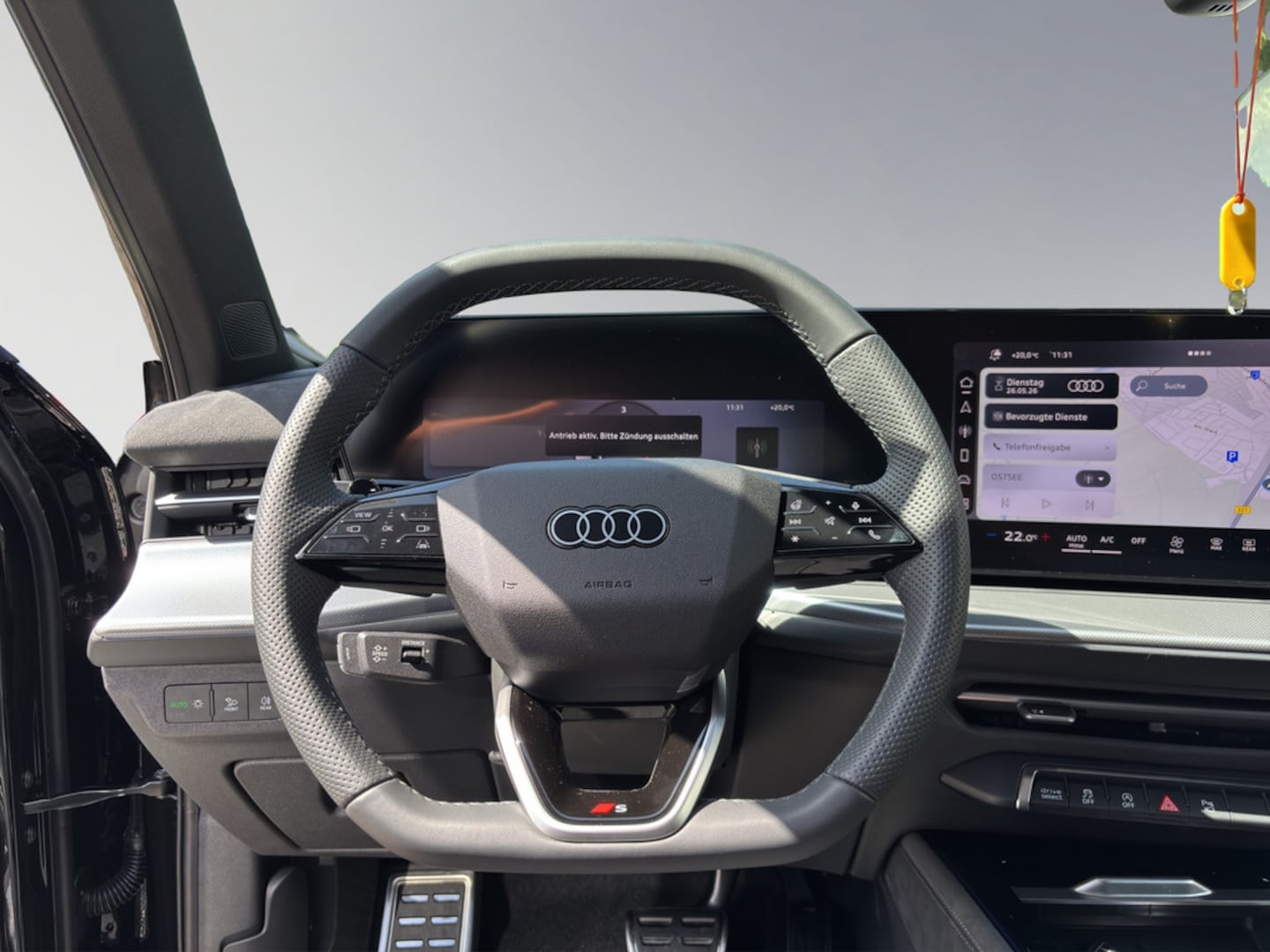 Bild über Audi Q3 SUV TDI 110 kW S tronic - für weitere Informationen kontaktieren Sie den Audi Partner