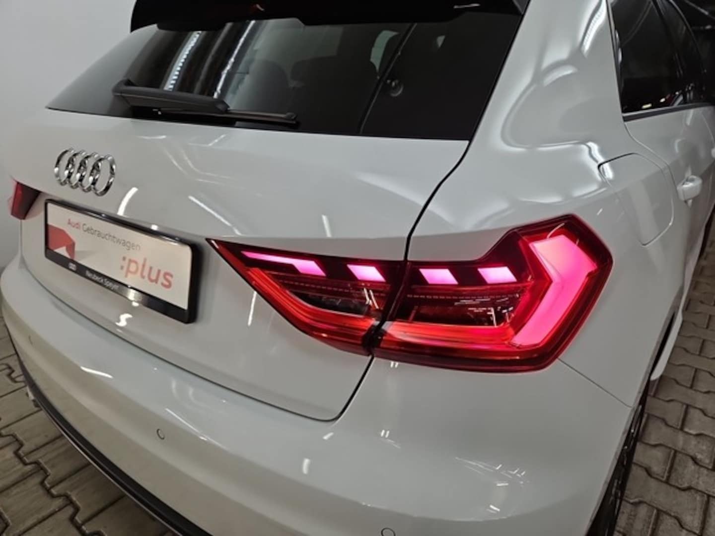 Bild über Audi A1 Sportback S line 25 TFSI S tronic - für weitere Informationen kontaktieren Sie den Audi Partner