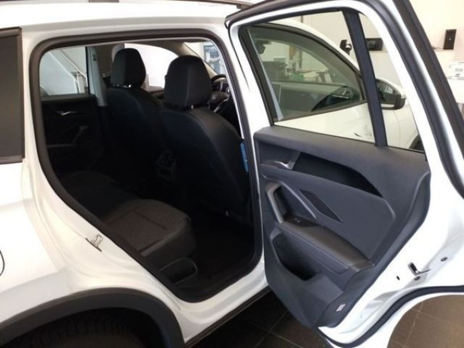 Volkswagen Tiguan – Bild 6