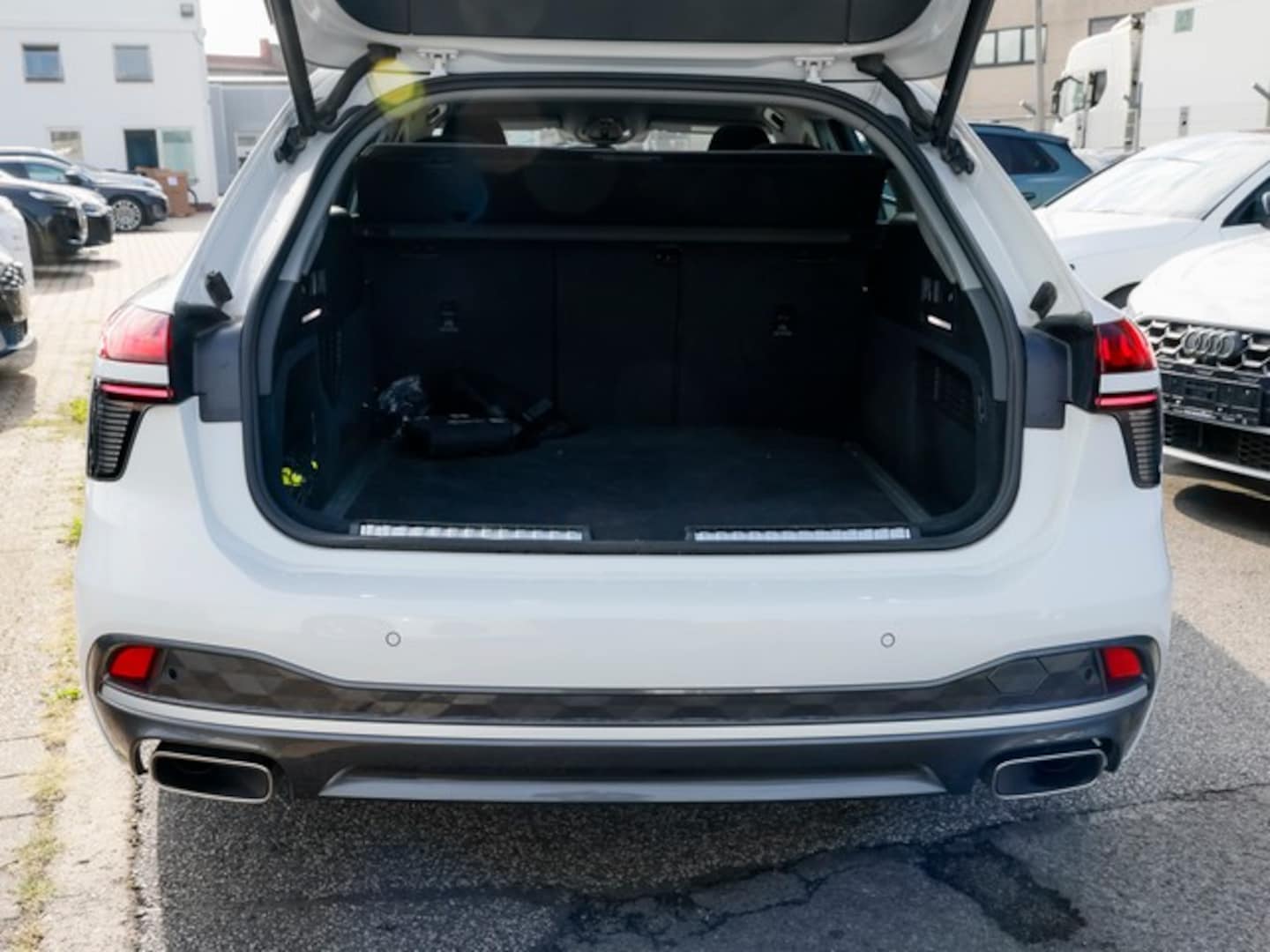 Bild über Audi A6 Avant TFSI 150 kW S tronic - für weitere Informationen kontaktieren Sie den Audi Partner