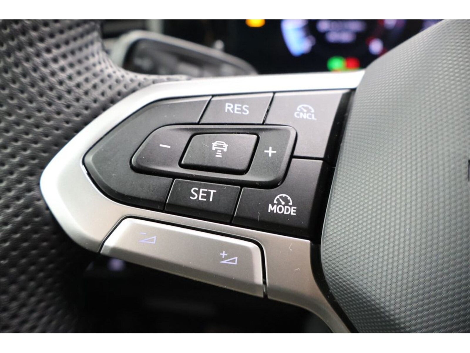 Volkswagen Tiguan – Bild 18