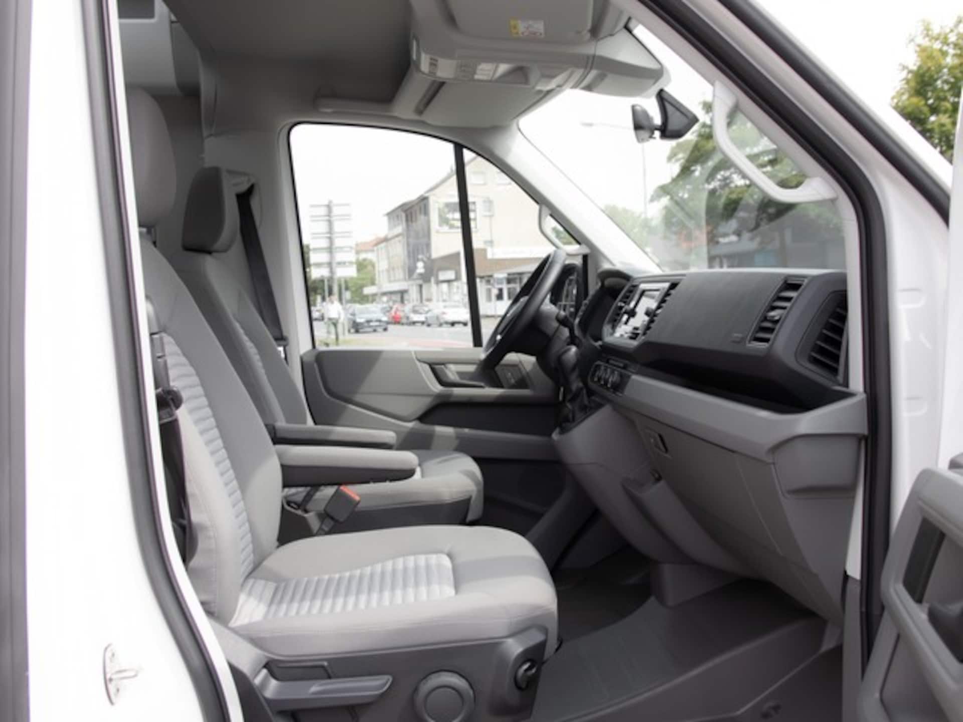 Volkswagen Grand California 600
