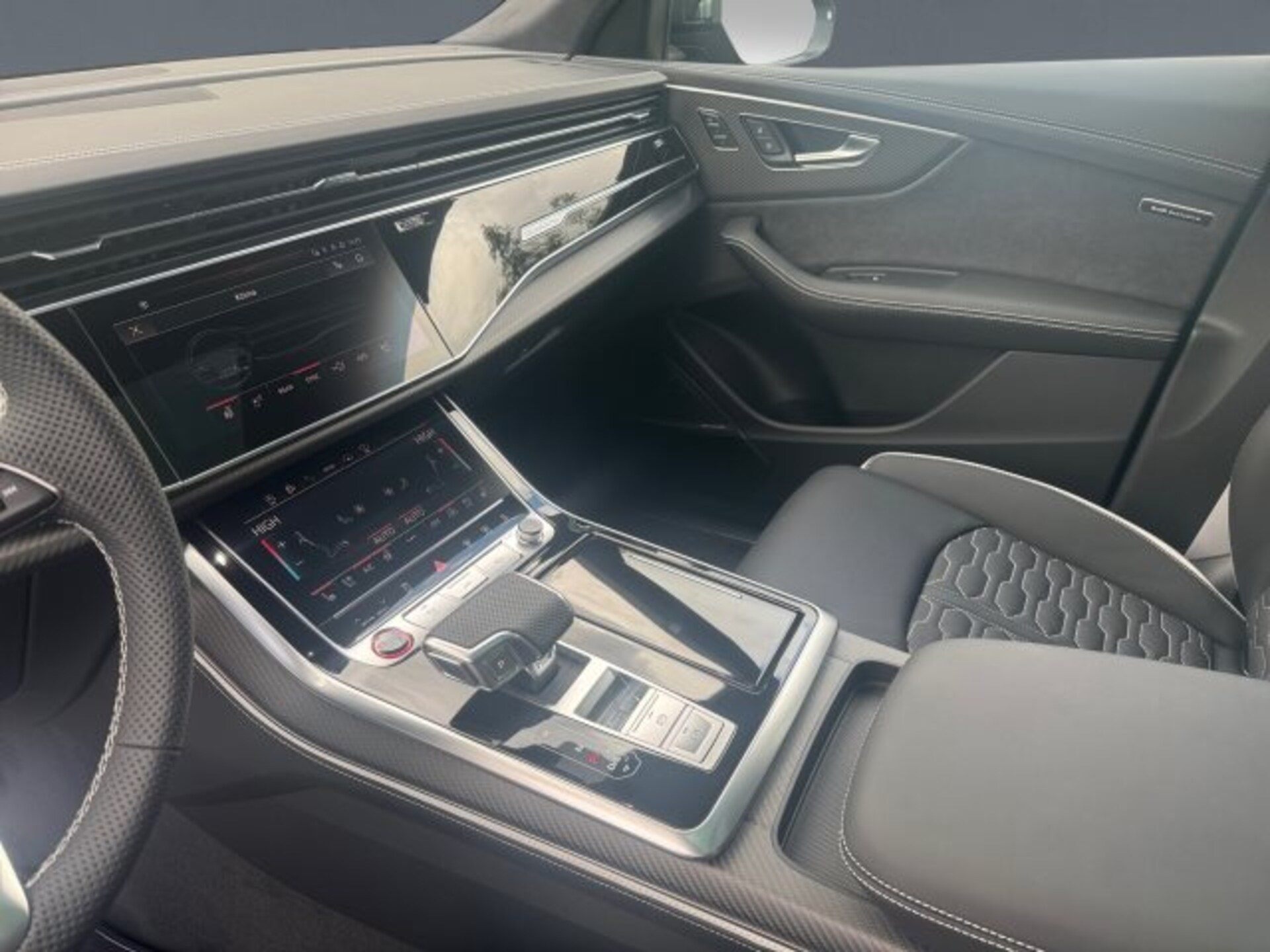 Audi RS Q8 SUV