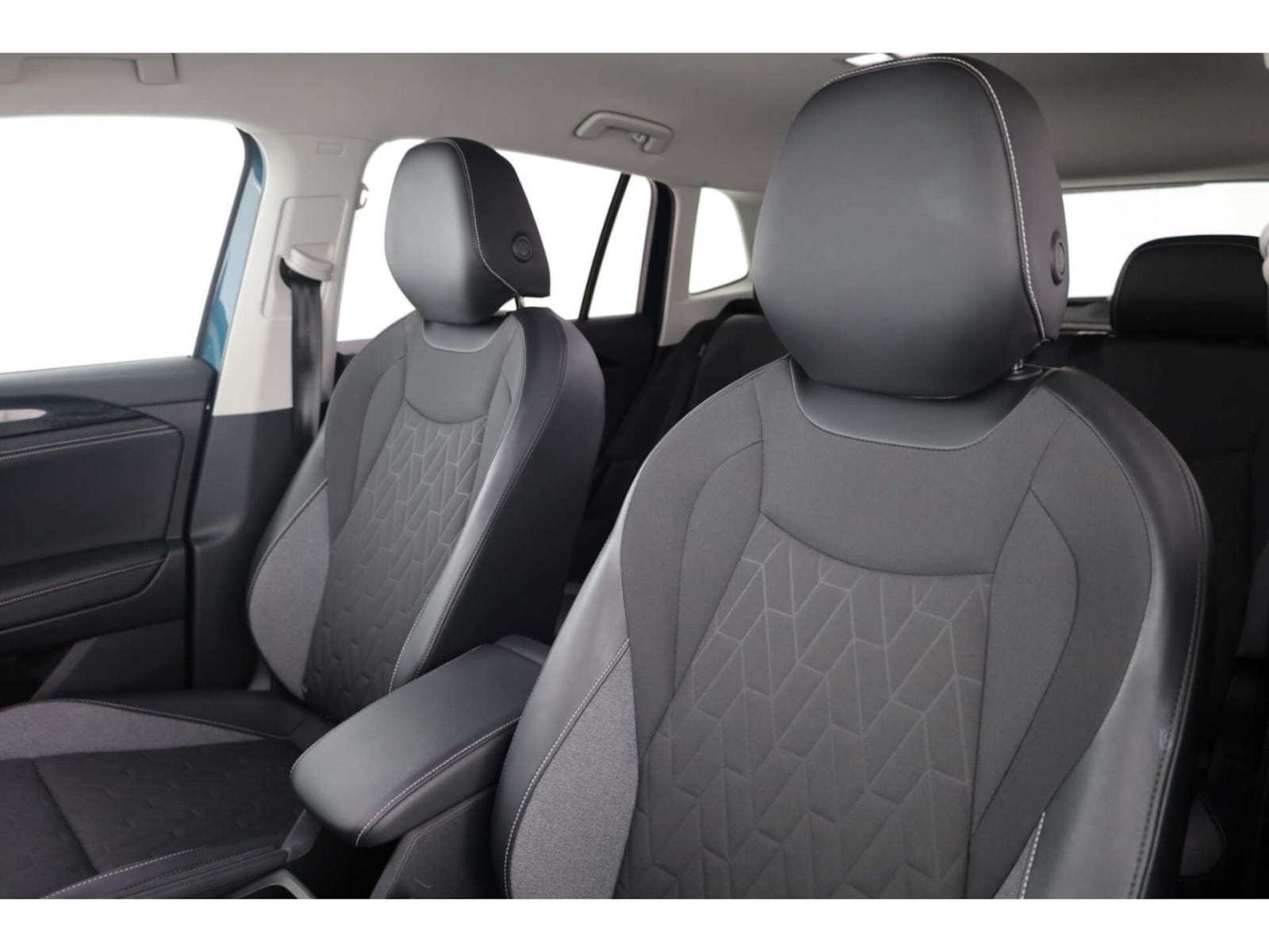 Volkswagen Tiguan – Bild 10