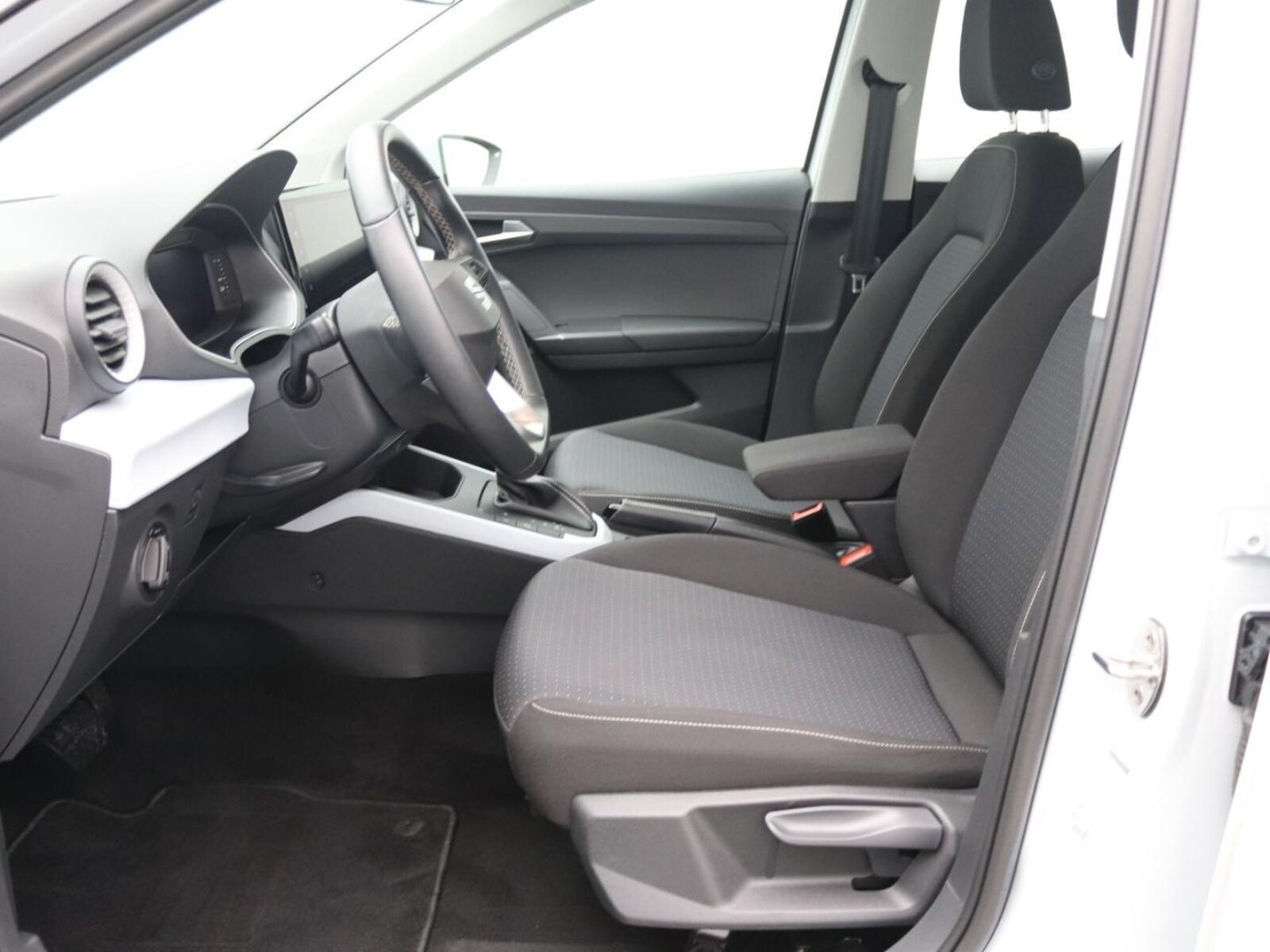 SEAT Arona – Bild 10